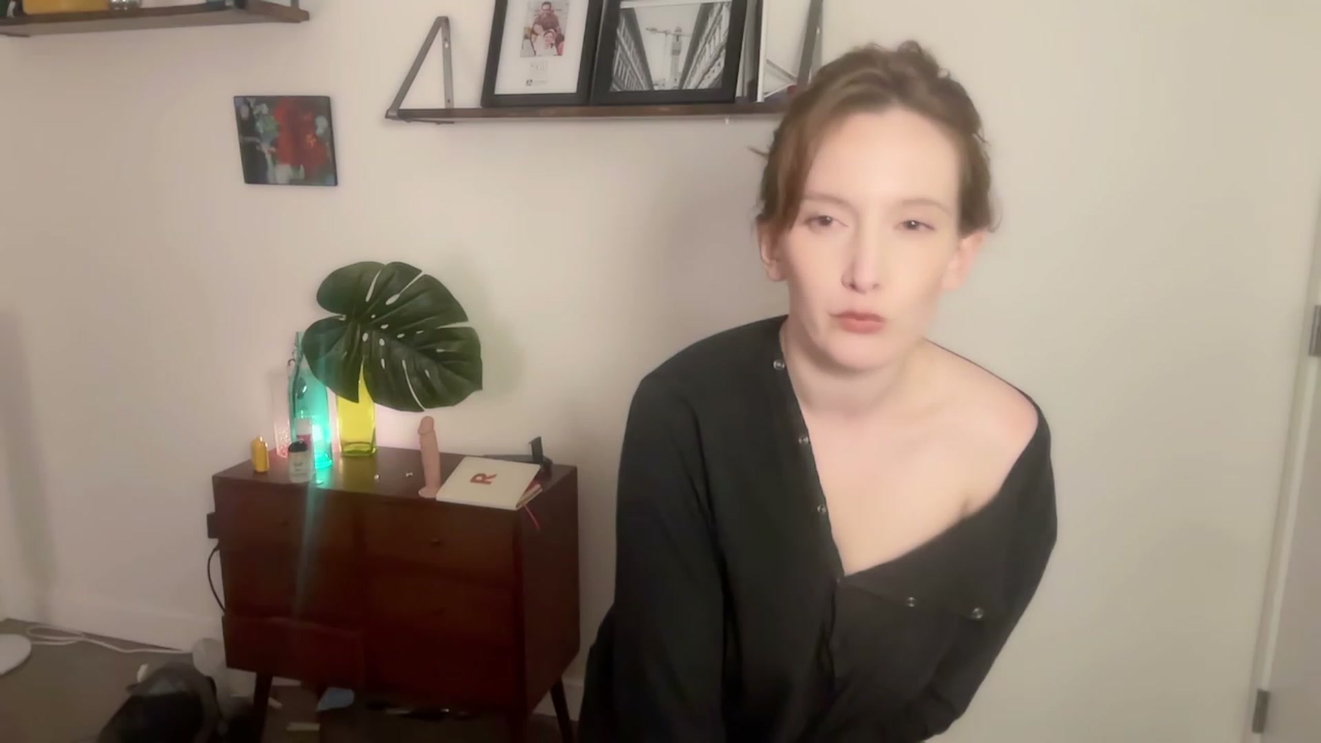 Gallery image thumbnail from consideruby's myfreecams stream on, 11/25/2023, 16:14 image 12 of 20