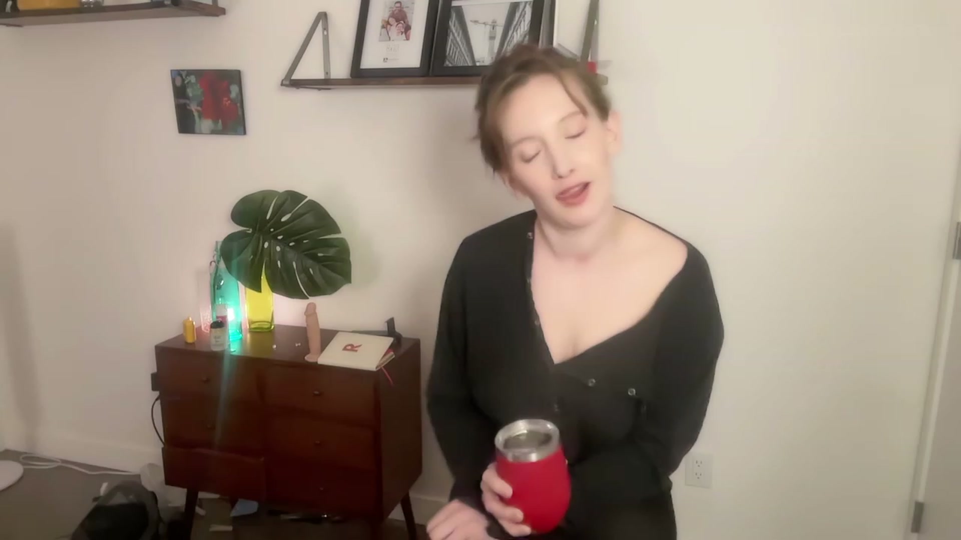 Gallery image thumbnail from consideruby's myfreecams stream on, 11/25/2023, 16:14 image 9 of 20