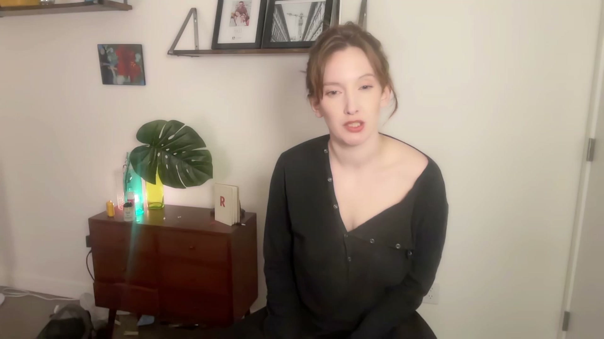 Gallery image thumbnail from consideruby's myfreecams stream on, 11/25/2023, 16:14 image 14 of 20