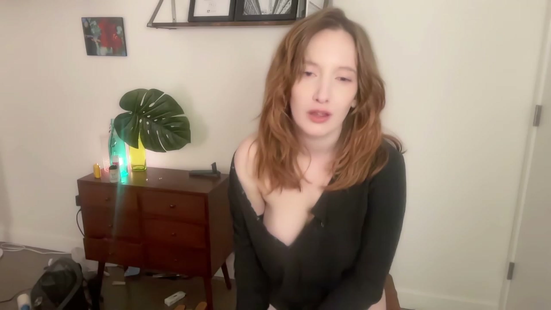 Gallery image thumbnail from consideruby's myfreecams stream on, 11/25/2023, 17:26 image 11 of 20