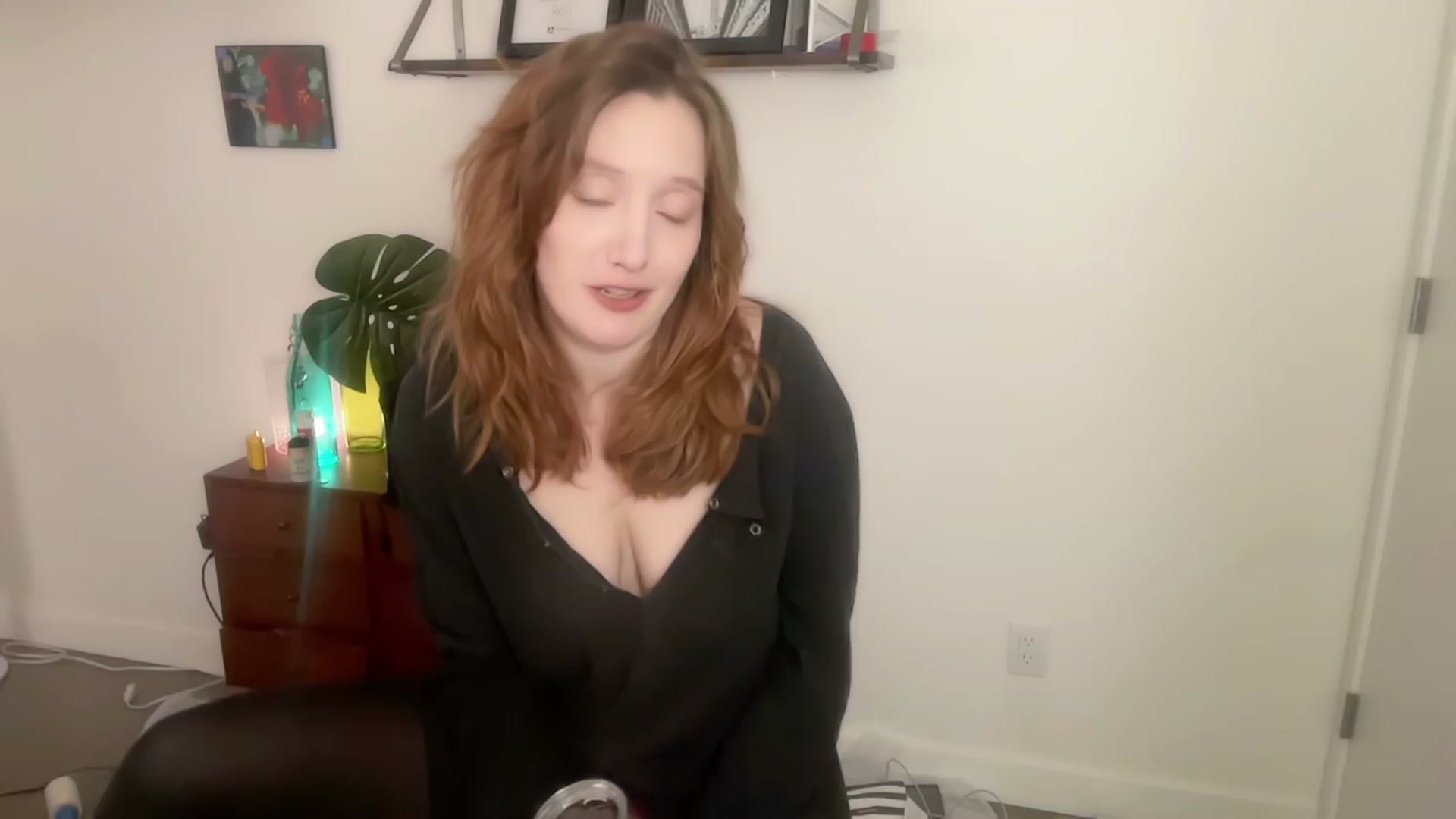 Gallery image thumbnail from consideruby's myfreecams stream on, 11/25/2023, 17:26 image 19 of 20