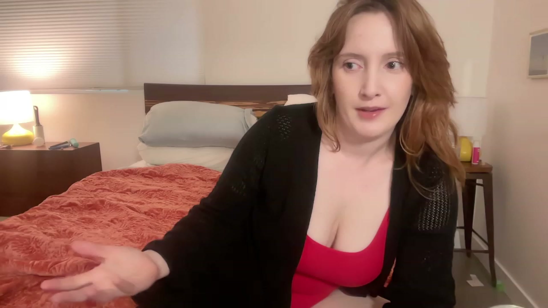 Gallery image thumbnail from consideruby's myfreecams stream on, 12/05/2023, 19:49 image 16 of 20