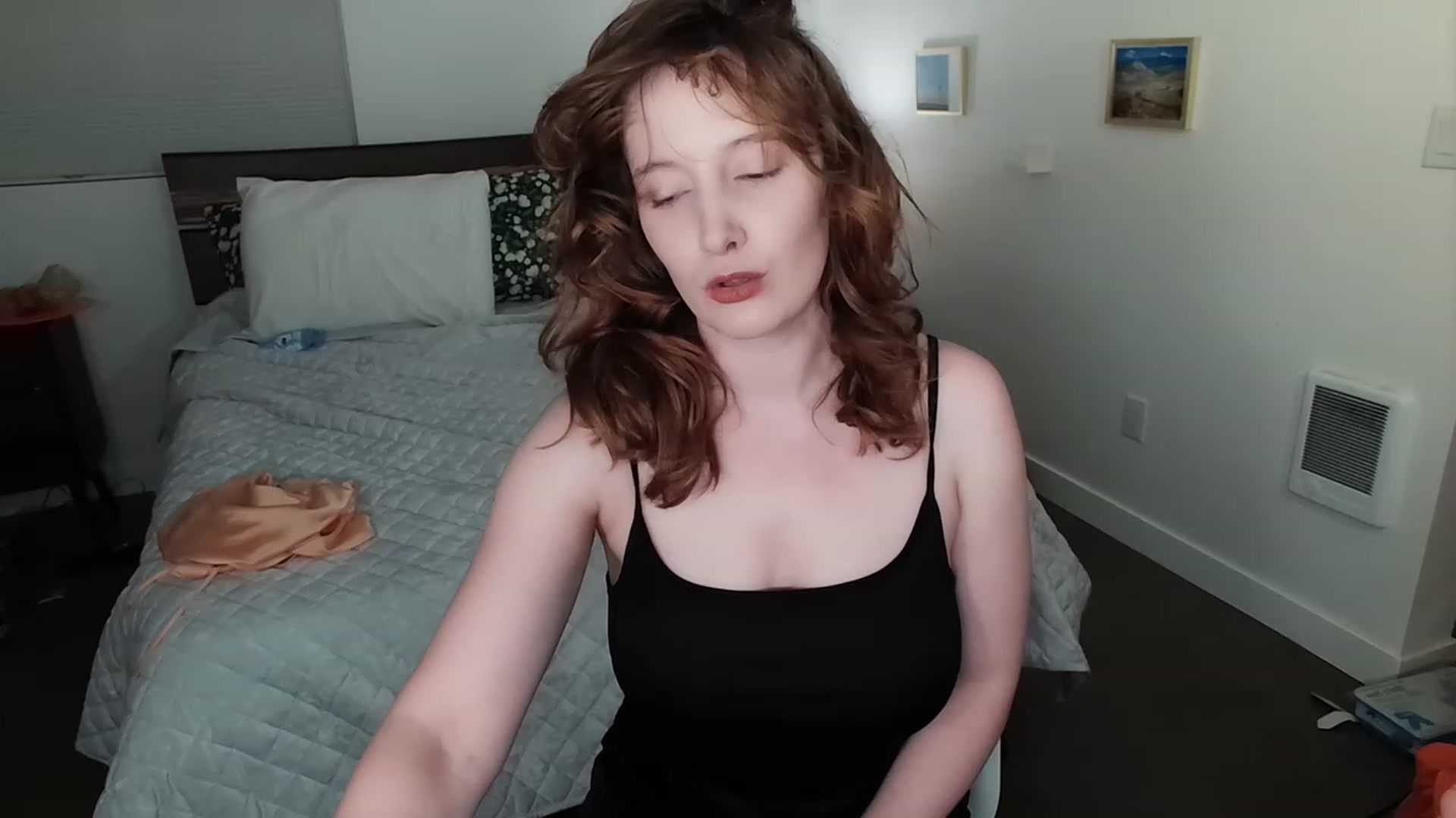 Gallery image thumbnail from consideruby's myfreecams stream on, 12/28/2023, 12:22 image 3 of 20