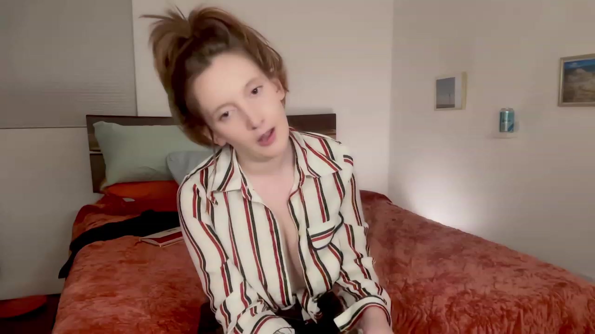 Gallery image thumbnail from consideruby's myfreecams stream on, 01/07/2024, 13:25 image 6 of 20