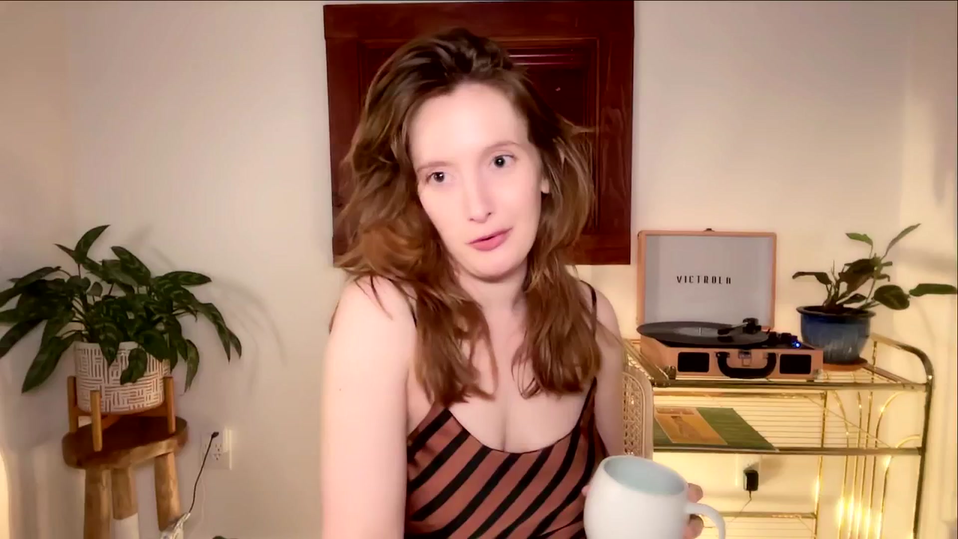 Gallery image thumbnail from consideruby's myfreecams stream on, 03/05/2024, 15:00 image 4 of 20
