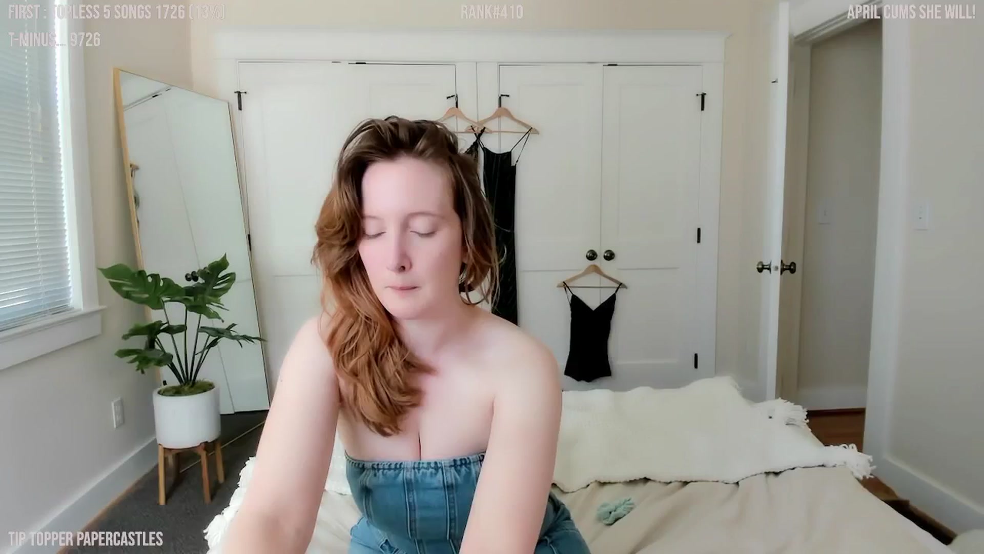 Gallery image thumbnail from consideruby's myfreecams stream on, 04/19/2024, 20:24 image 2 of 20