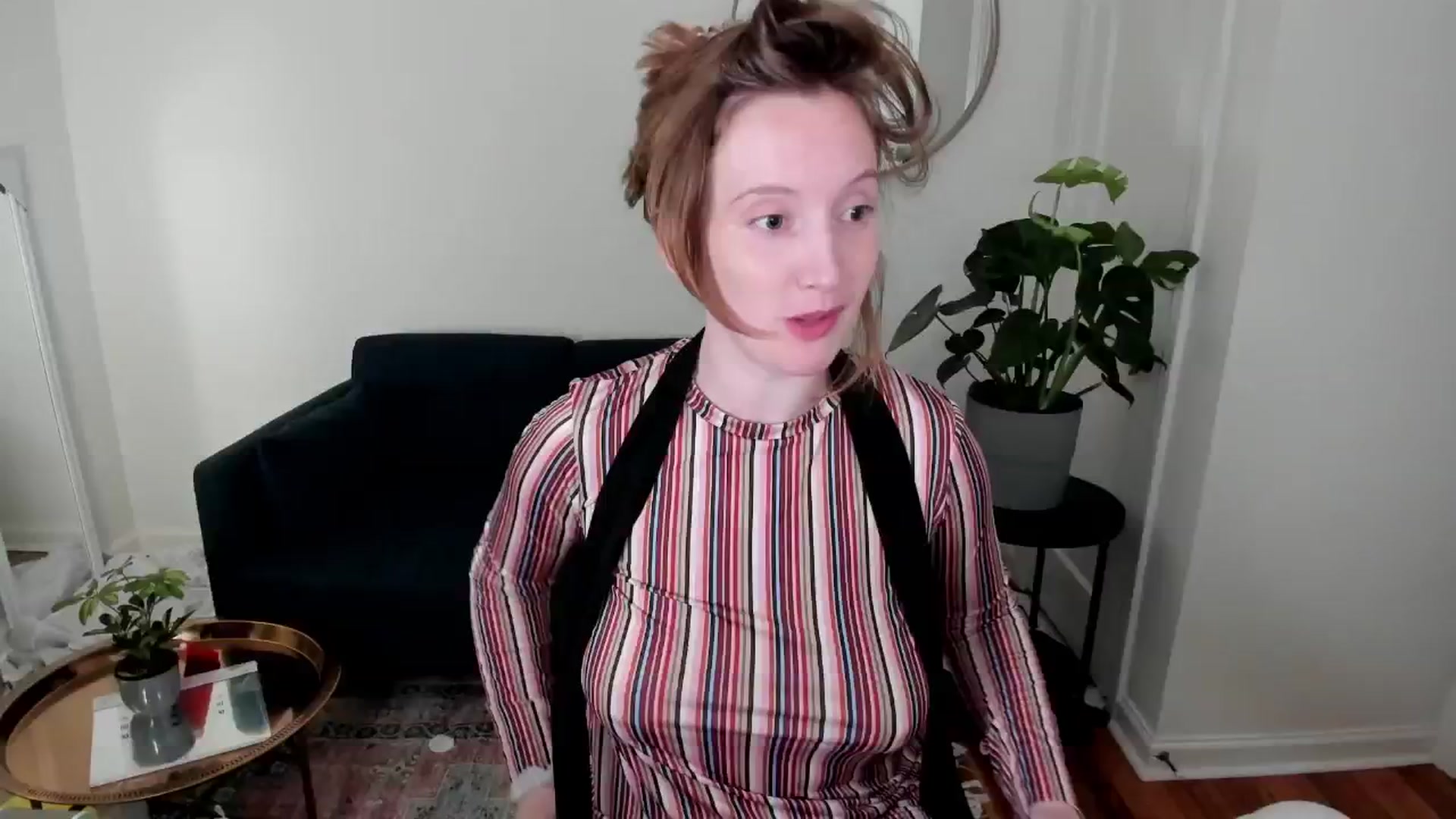 Gallery image thumbnail from consideruby's myfreecams stream on, 06/06/2024, 10:31 image 2 of 20