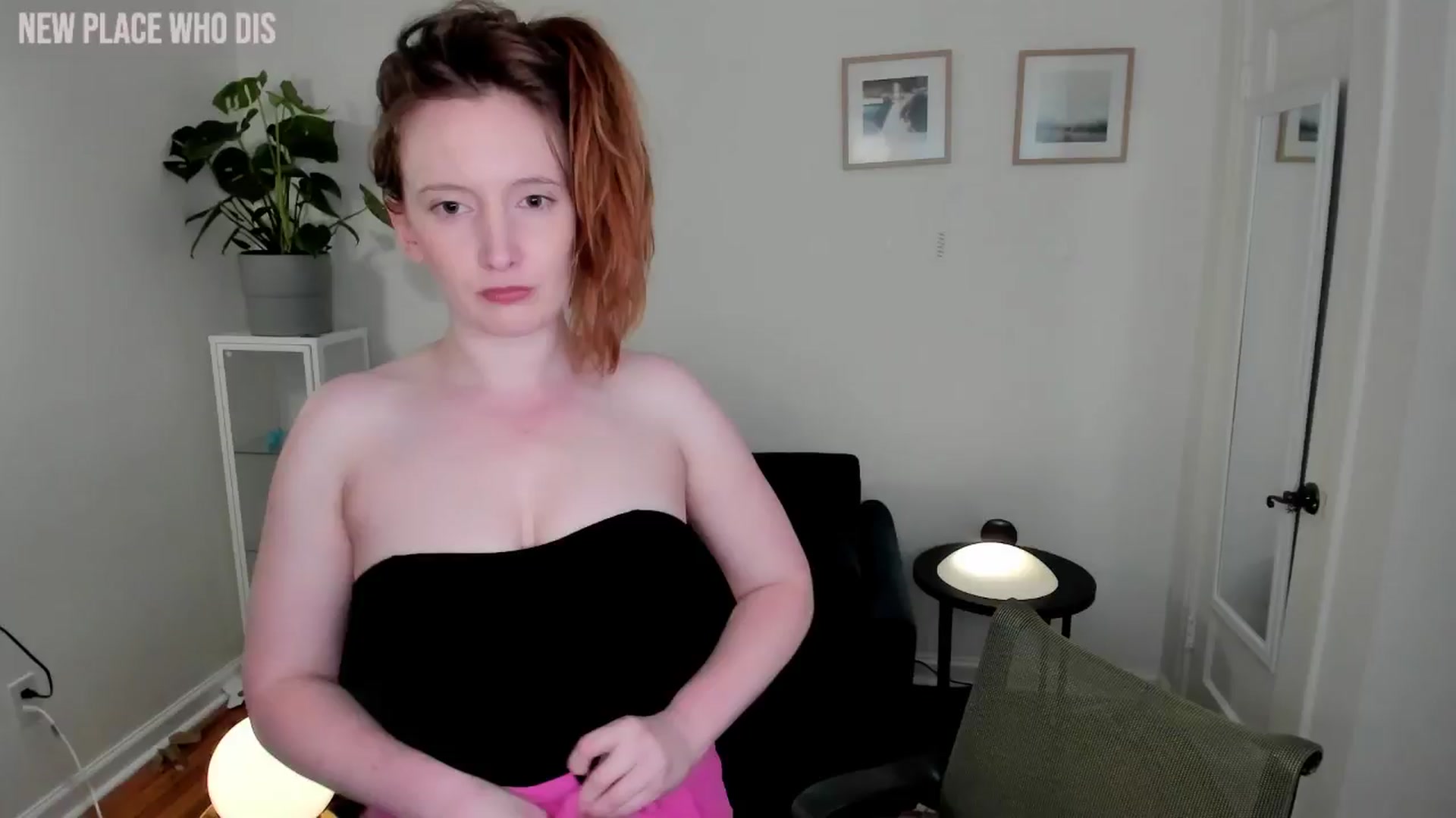 Gallery image thumbnail from consideruby's myfreecams stream on, 06/14/2024, 08:56 image 12 of 20
