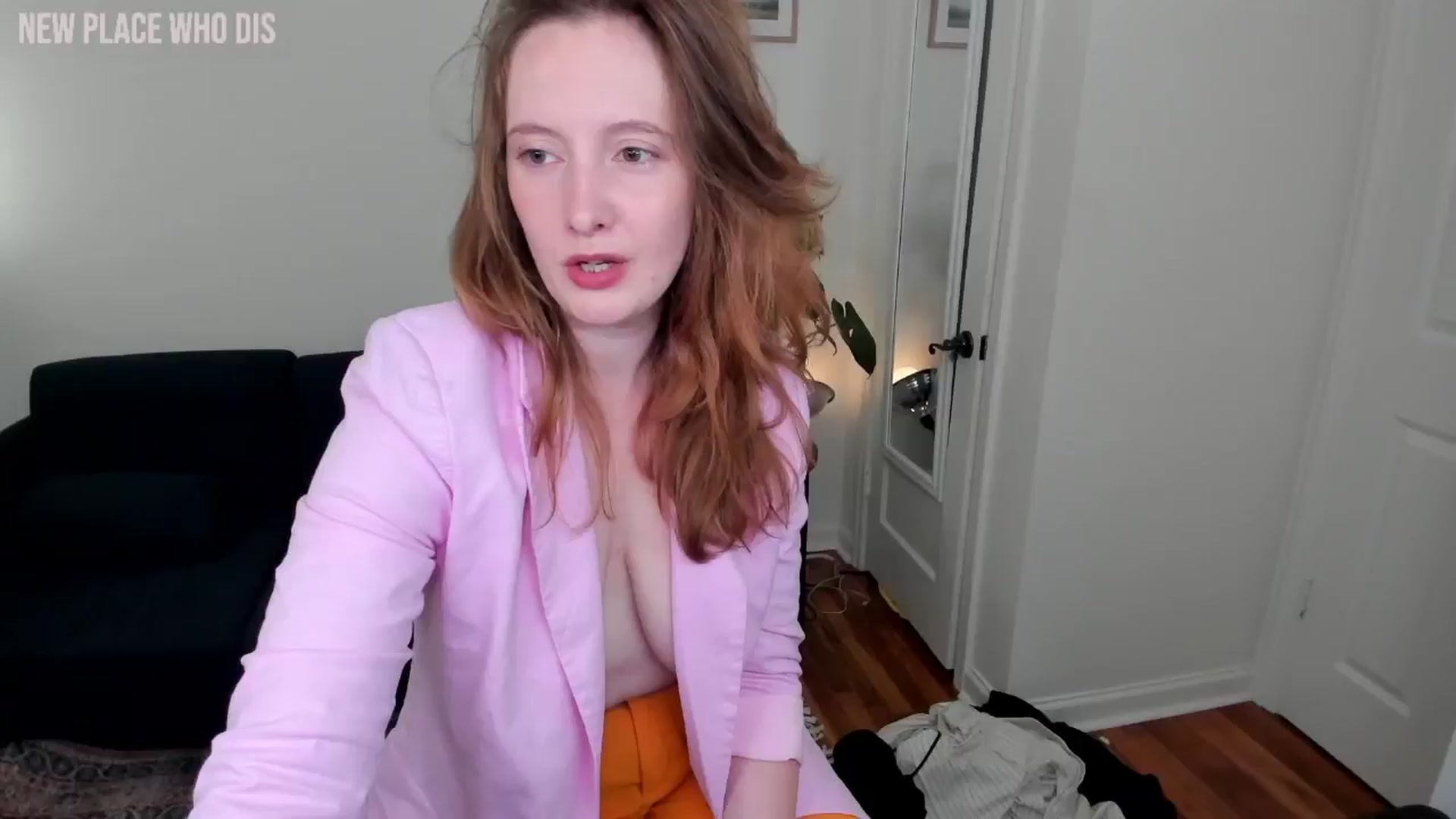 Gallery image thumbnail from consideruby's myfreecams stream on, 06/17/2024, 04:35 image 20 of 20