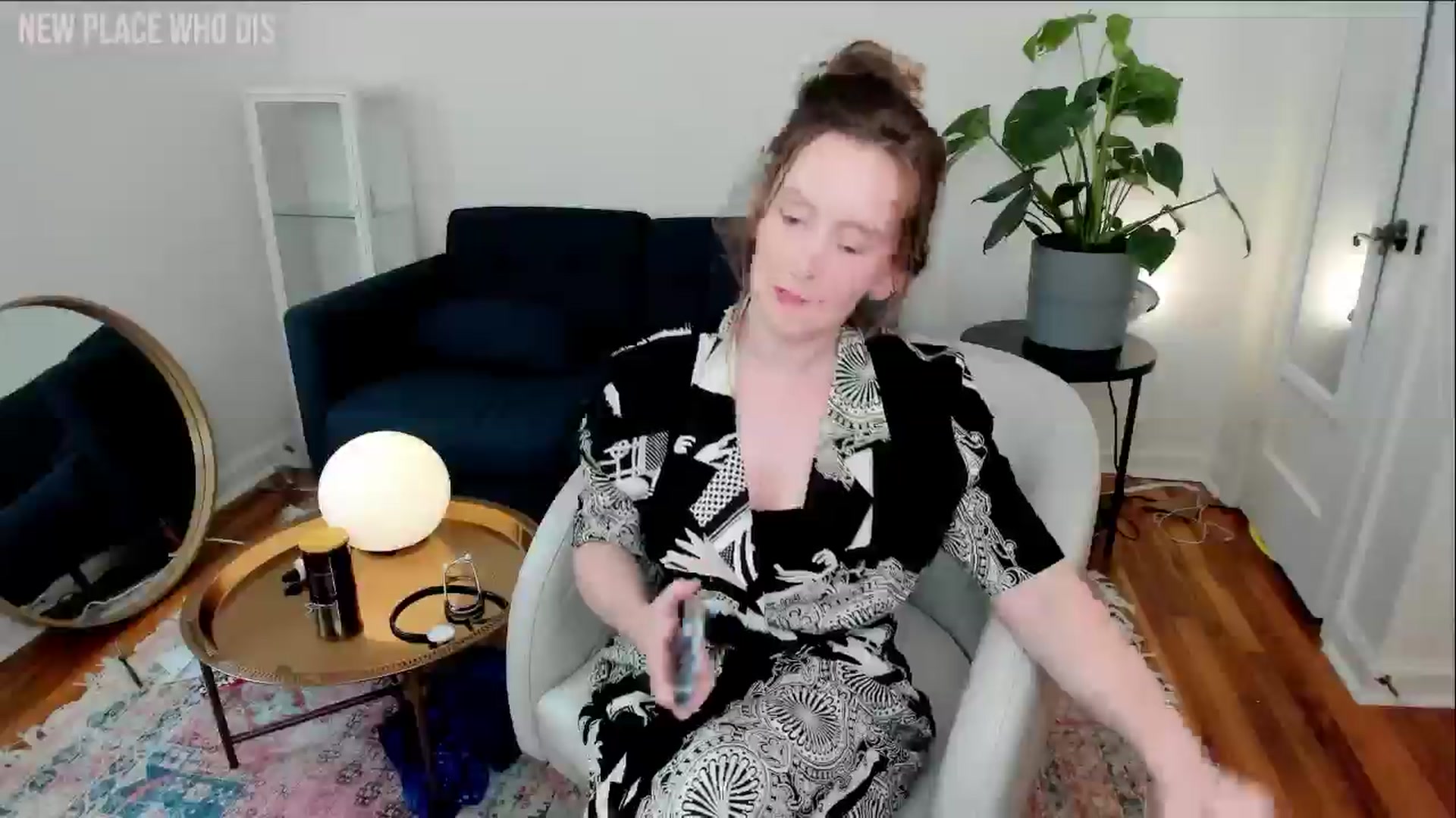 Gallery image thumbnail from consideruby's myfreecams stream on, 06/18/2024, 19:22 image 7 of 20