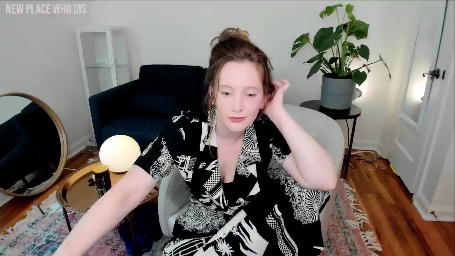 Gallery image thumbnail from consideruby's myfreecams stream on, 06/18/2024, 19:22 image 6 of 20