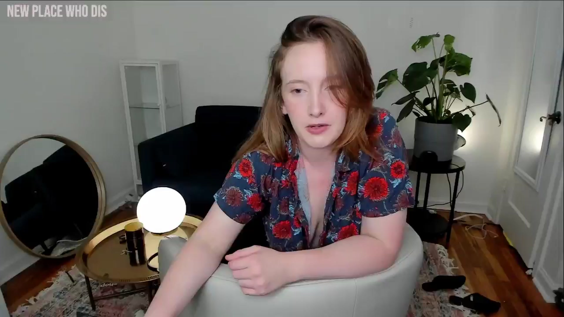 Gallery image thumbnail from consideruby's myfreecams stream on, 06/21/2024, 08:50 image 4 of 20