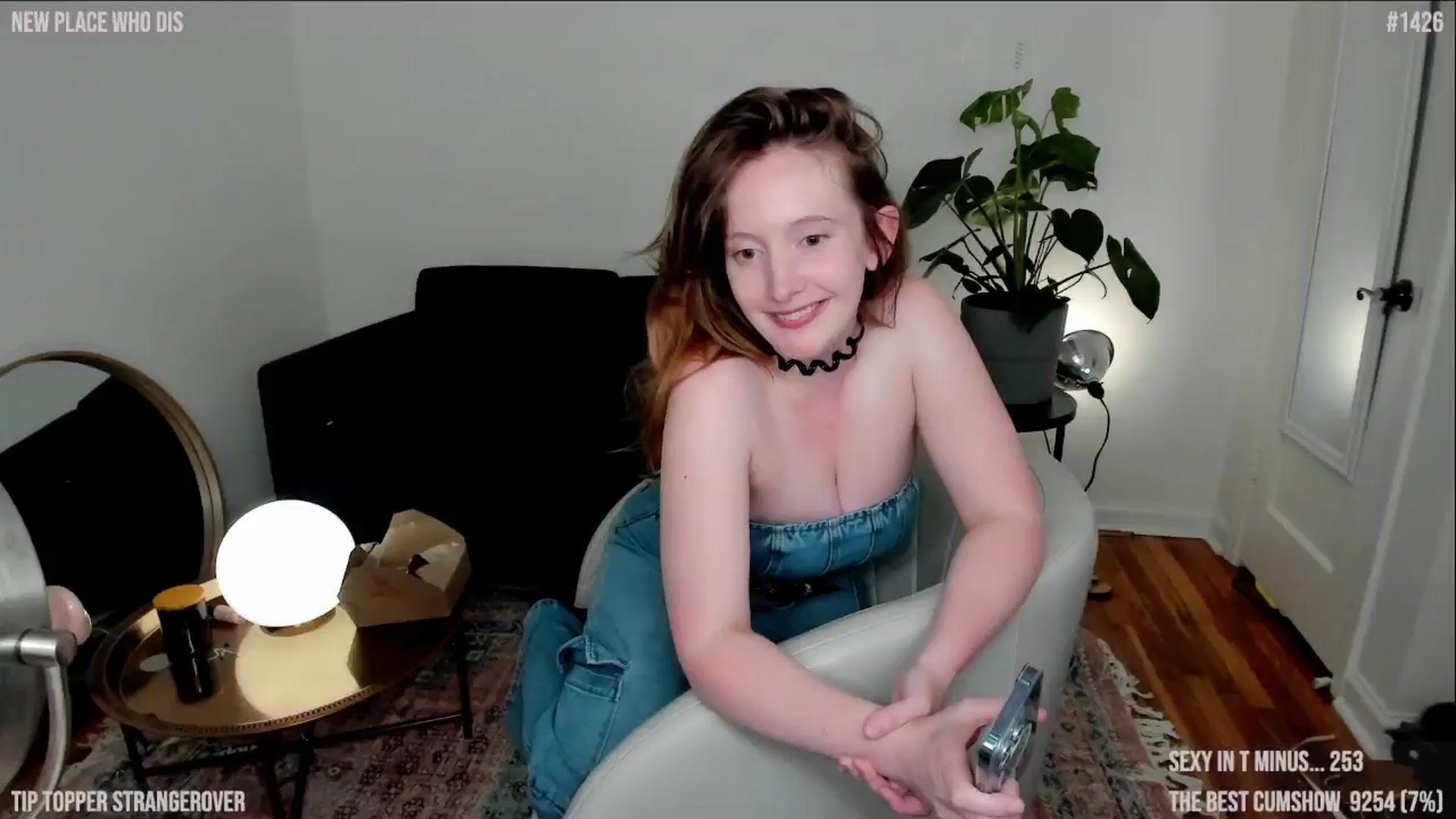 Gallery image thumbnail from consideruby's myfreecams stream on, 06/22/2024, 07:10 image 12 of 20