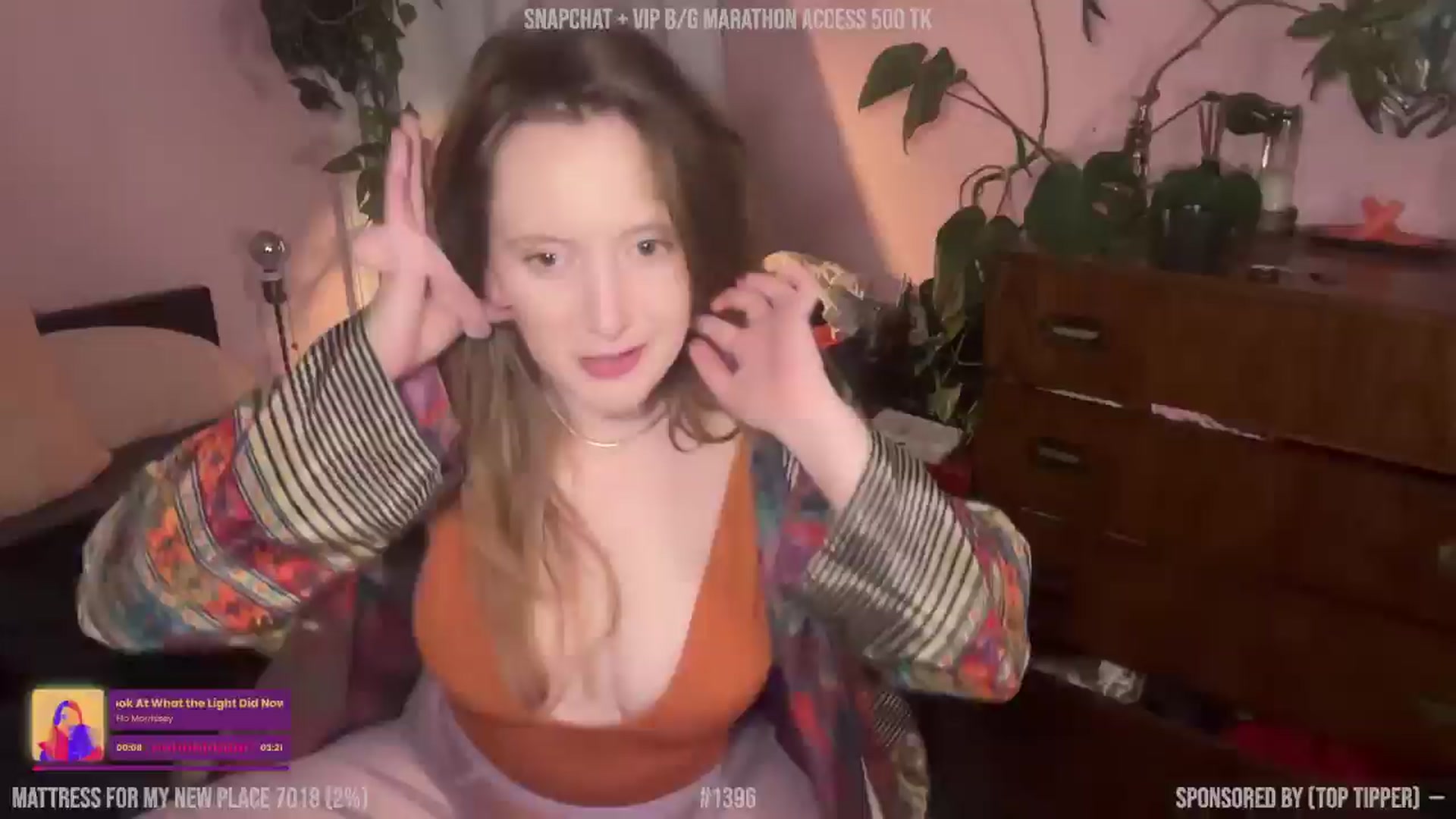 Gallery image thumbnail from consideruby's myfreecams stream on, 12/28/2024, 12:27 image 1 of 20