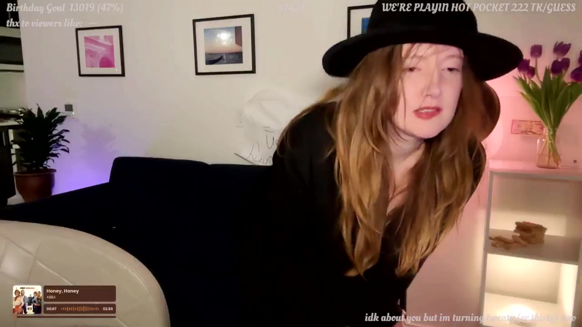Gallery image thumbnail from consideruby's myfreecams stream on, 01/30/2025, 12:16 image 10 of 20