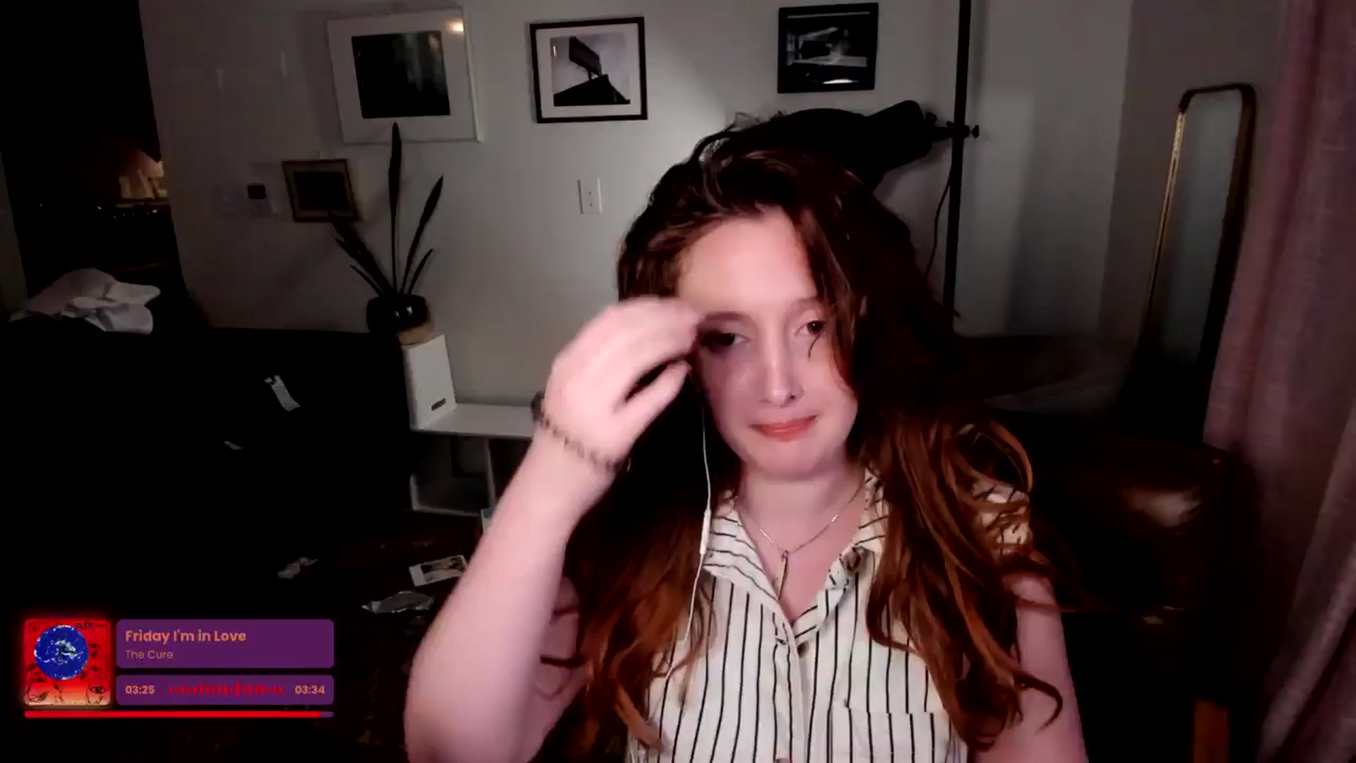 Gallery image thumbnail from consideruby's myfreecams stream on, 03/04/2025, 13:58 image 1 of 20