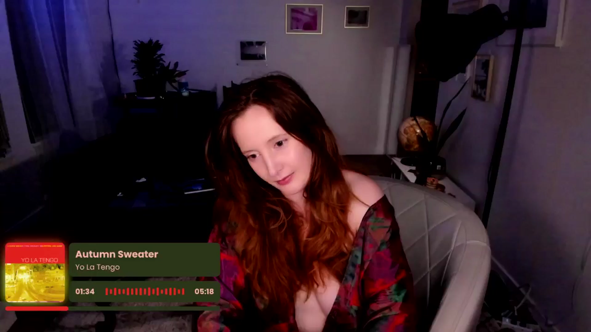 Gallery image thumbnail from consideruby's myfreecams stream on, 03/10/2025, 10:22 image 4 of 20