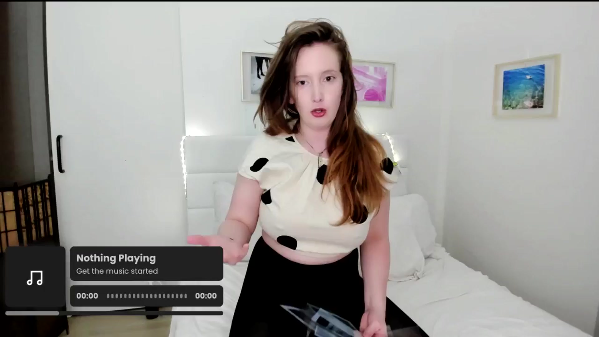 Gallery image thumbnail from consideruby's myfreecams stream on, 03/13/2025, 08:52 image 6 of 20