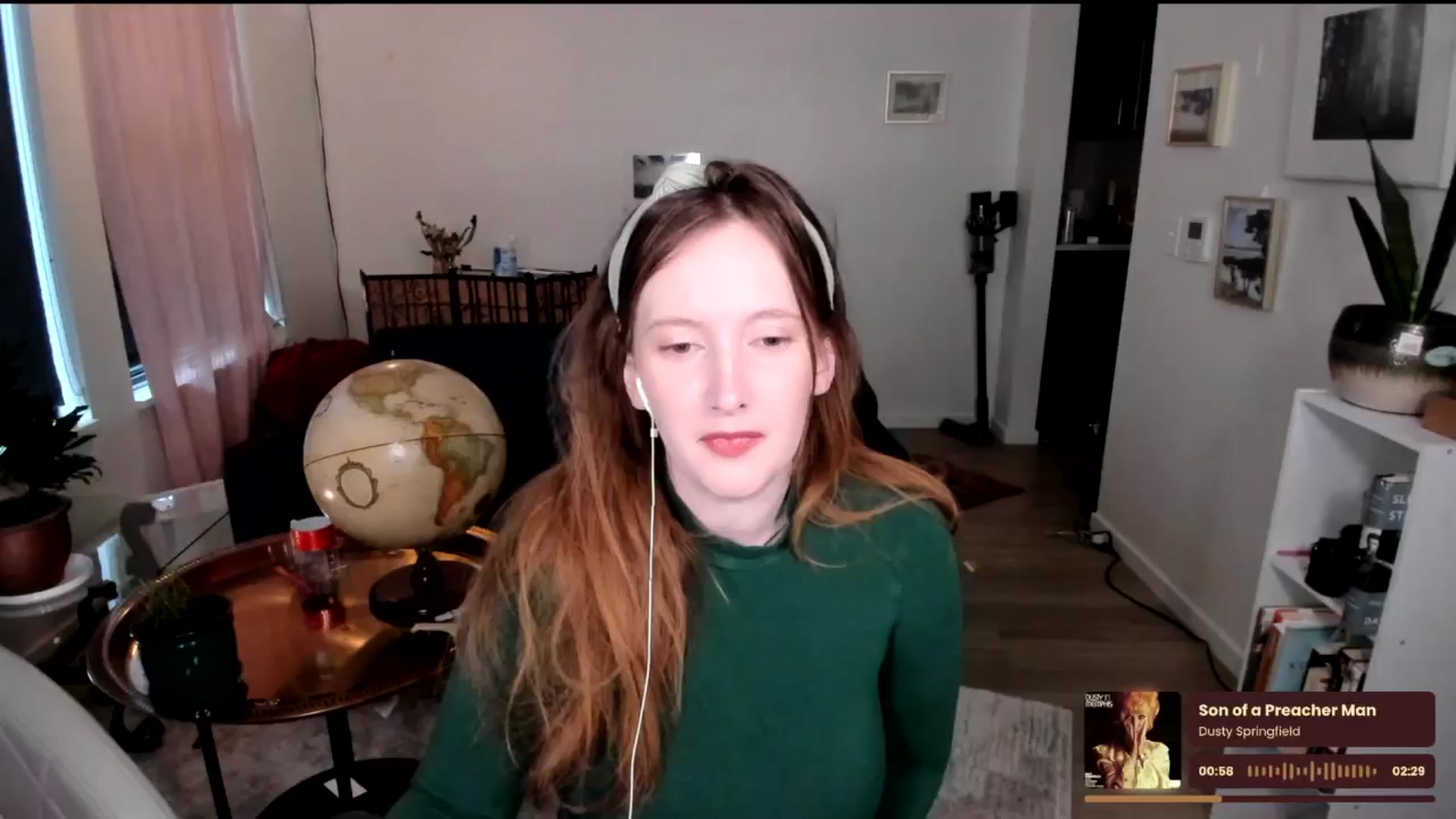 Gallery image thumbnail from consideruby's myfreecams stream on, 03/19/2025, 16:17 image 4 of 20