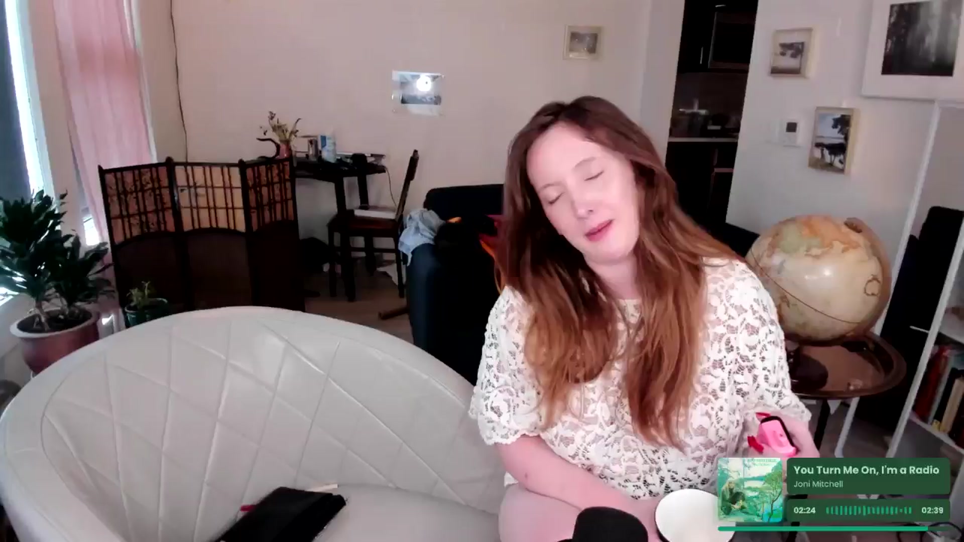 Gallery image thumbnail from consideruby's myfreecams stream on, 03/23/2025, 17:35 image 19 of 20
