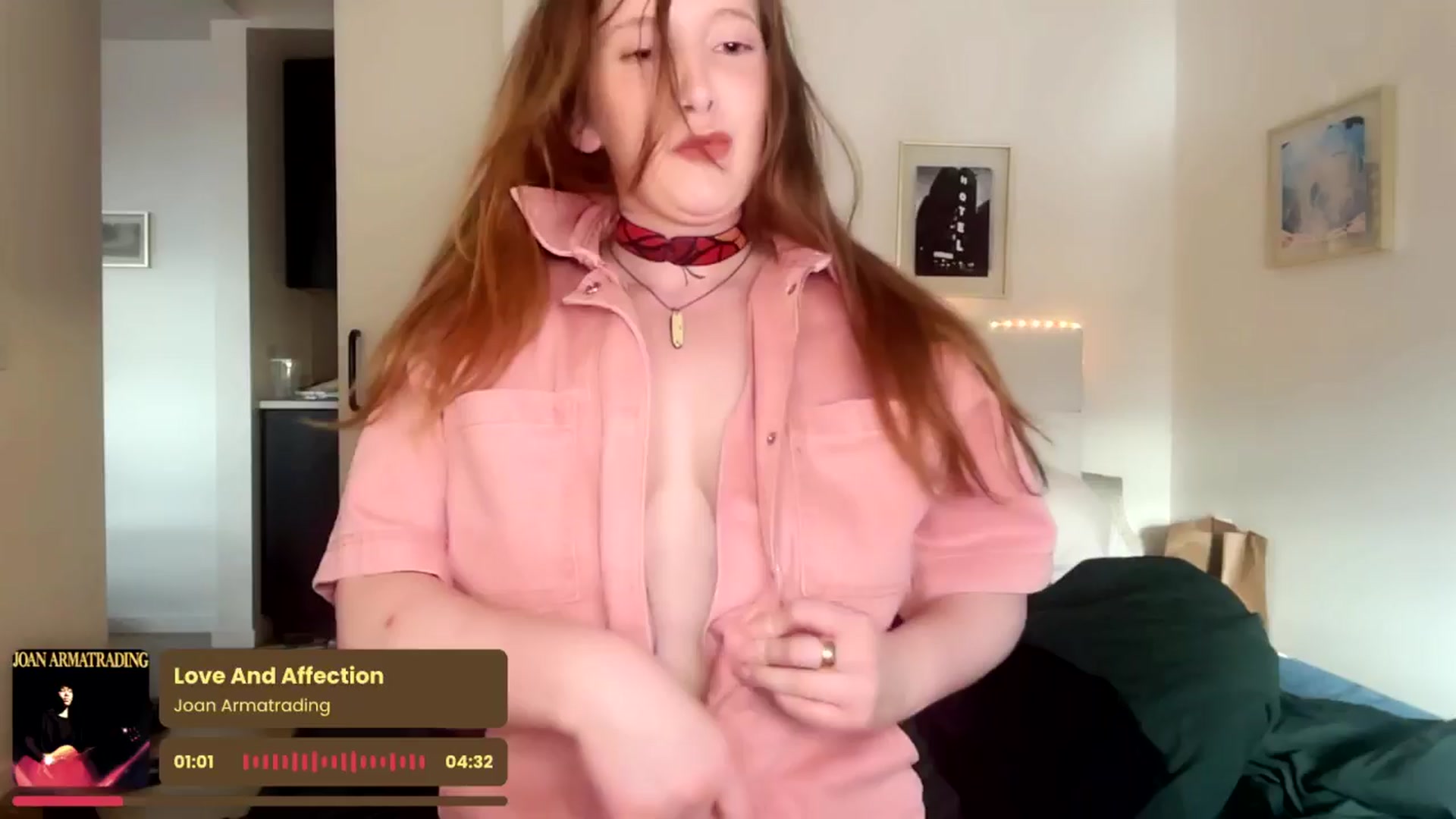 Gallery image thumbnail from consideruby's myfreecams stream on, 03/27/2025, 16:10 image 9 of 20