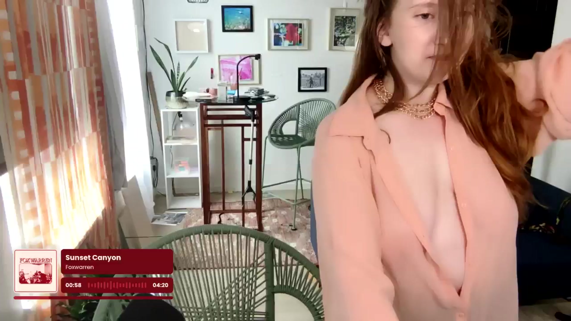 Gallery image thumbnail from consideruby's myfreecams stream on, 05/20/2025, 19:31 image 9 of 20