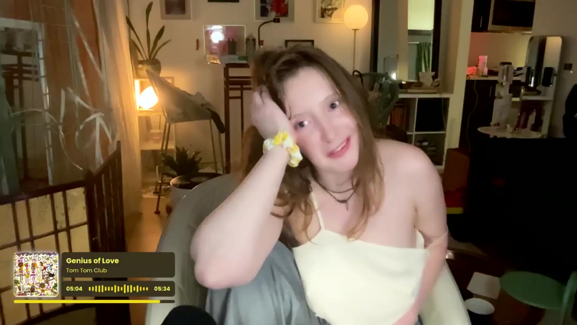 Gallery image thumbnail from consideruby's myfreecams stream on, 05/29/2025, 12:03 image 20 of 20