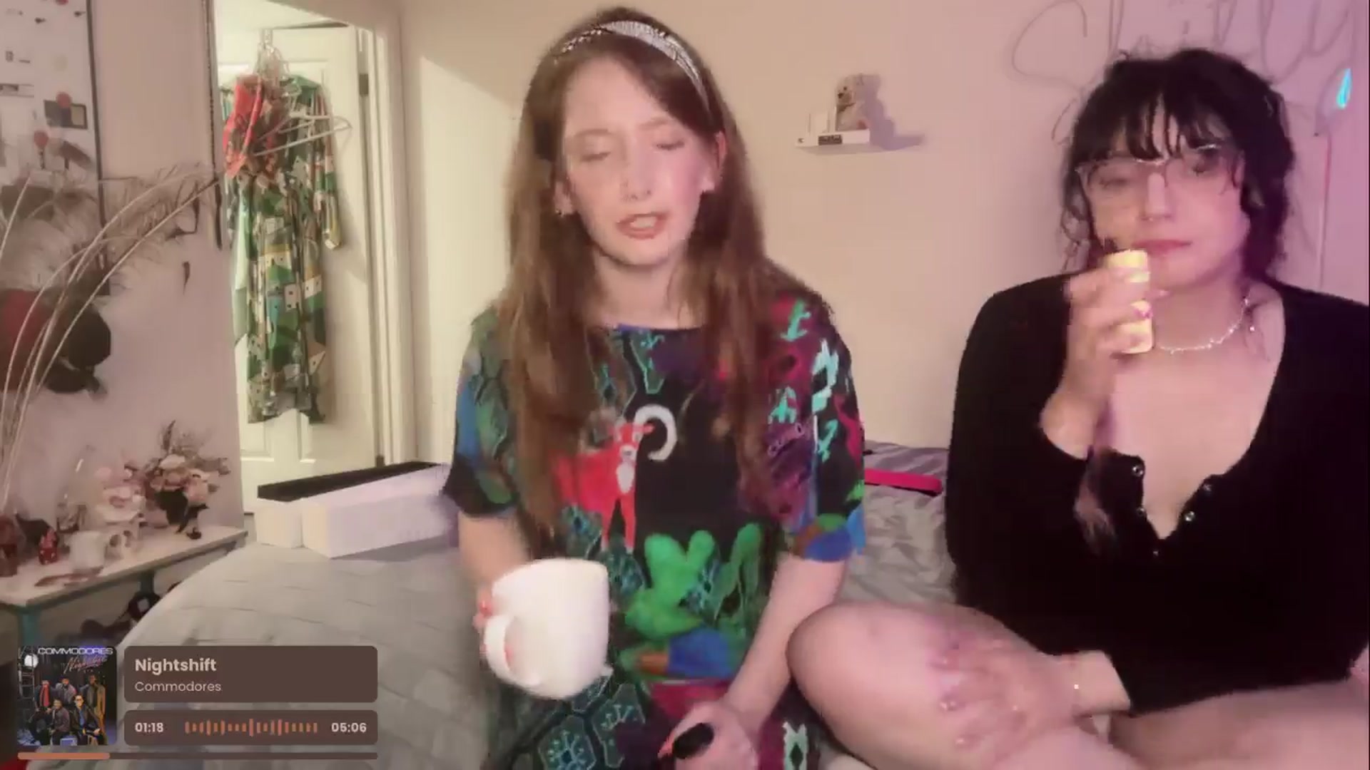 Gallery image thumbnail from consideruby's myfreecams stream on, 08/28/2025, 15:32 image 19 of 20