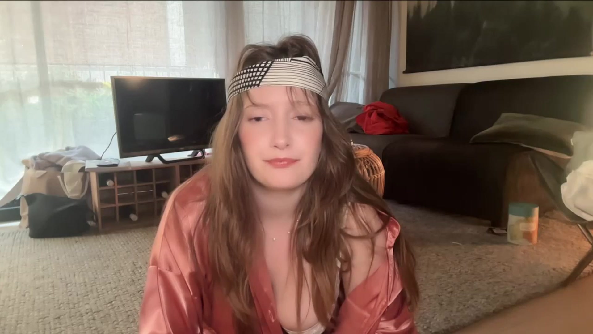 Gallery image thumbnail from consideruby's myfreecams stream on, 08/29/2025, 21:51 image 14 of 20