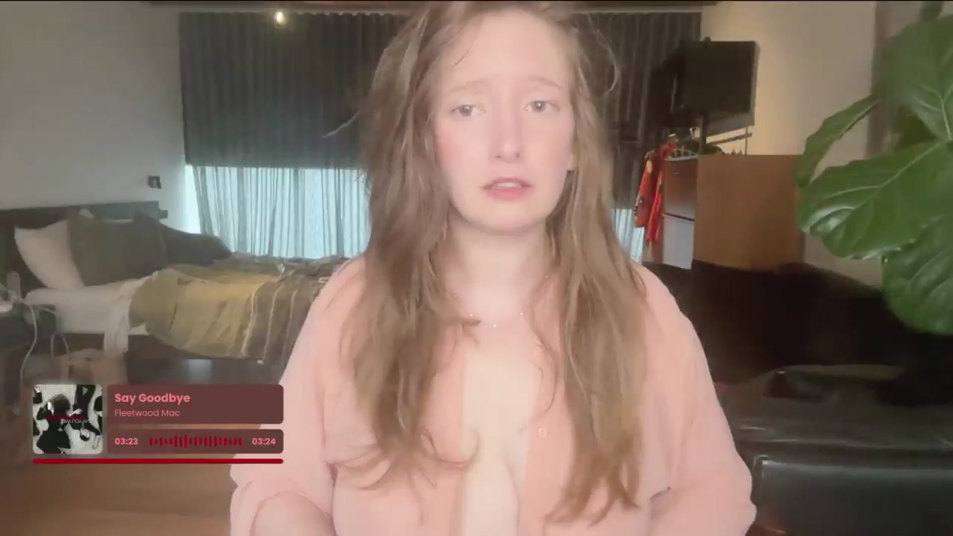 Gallery image thumbnail from consideruby's myfreecams stream on, 09/01/2025, 07:34 image 3 of 20