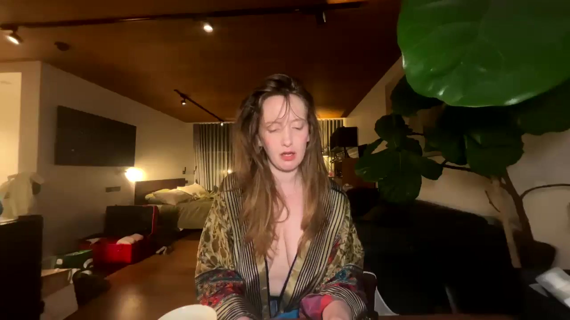 Gallery image thumbnail from consideruby's myfreecams stream on, 09/05/2025, 19:00 image 14 of 20