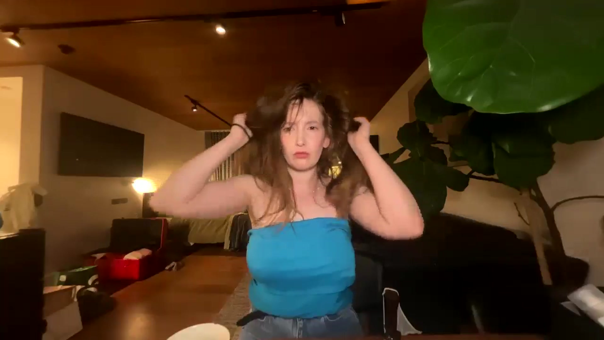 Gallery image thumbnail from consideruby's myfreecams stream on, 09/05/2025, 19:00 image 17 of 20