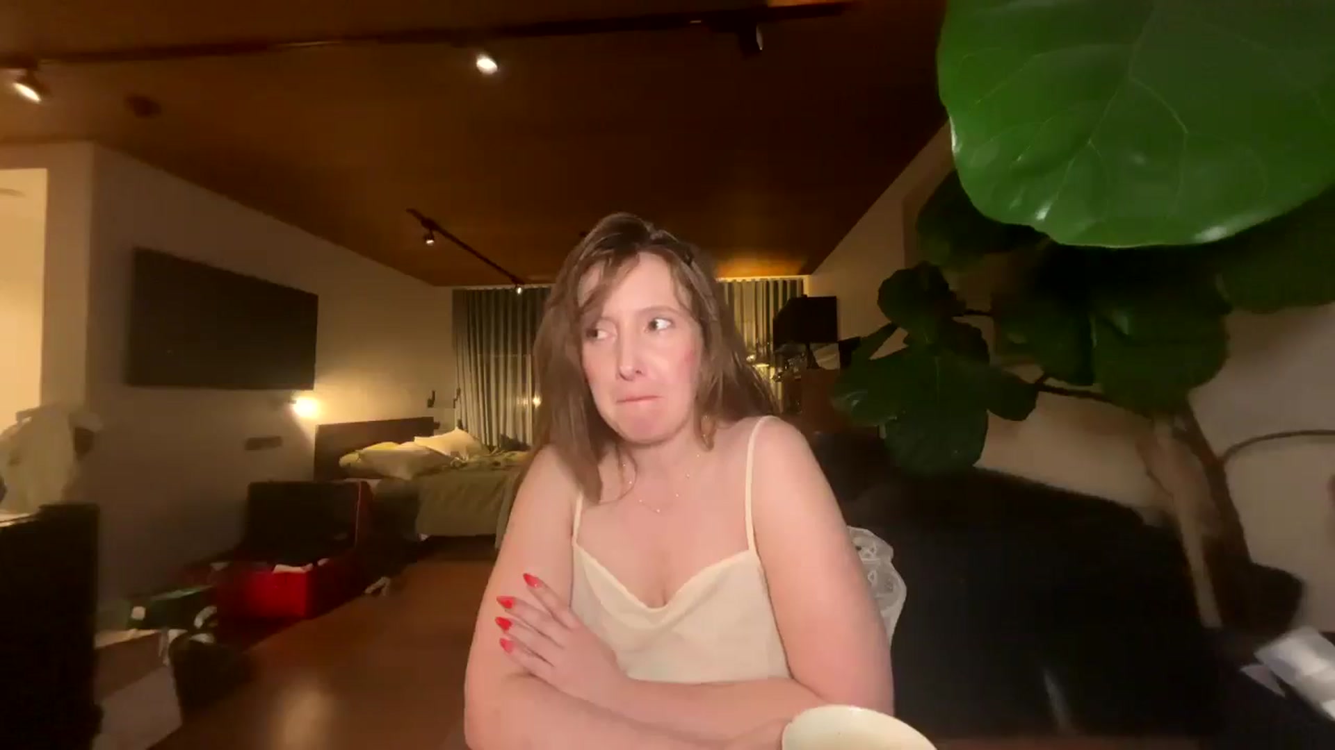 Gallery image thumbnail from consideruby's myfreecams stream on, 09/05/2025, 19:00 image 2 of 20