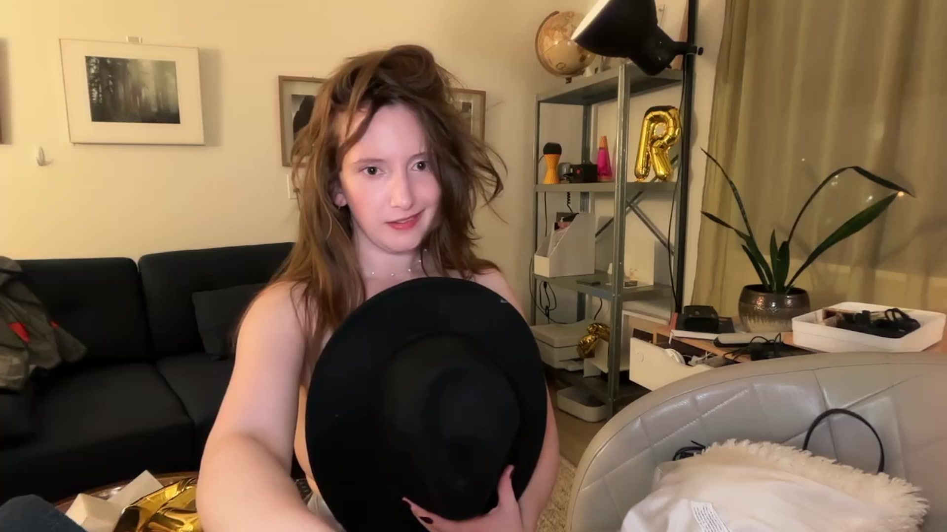 Gallery image thumbnail from consideruby's myfreecams stream on, 09/18/2025, 13:26 image 20 of 20