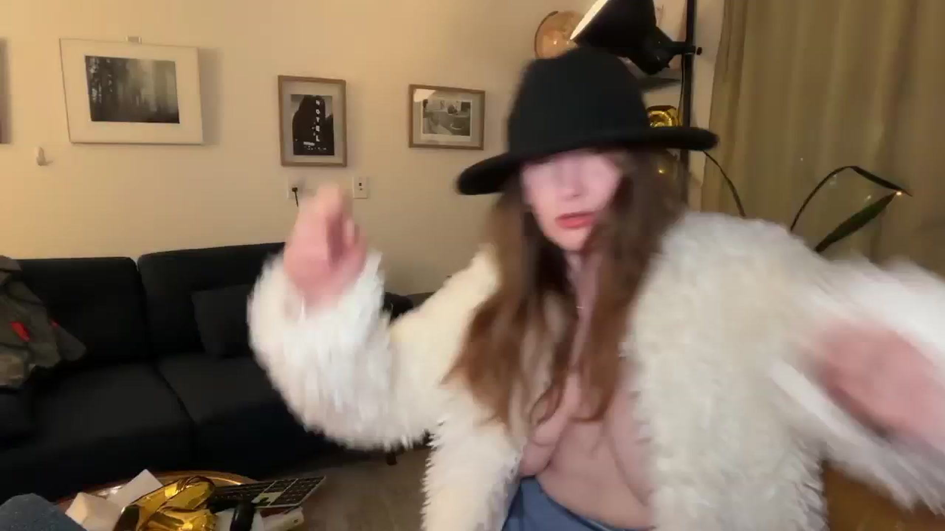 Gallery image thumbnail from consideruby's myfreecams stream on, 09/18/2025, 13:26 image 17 of 20