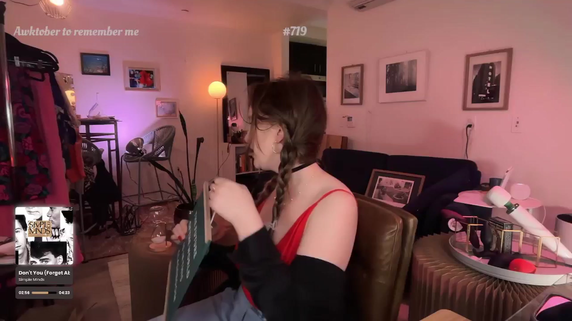 Gallery image thumbnail from consideruby's myfreecams stream on, 10/02/2025, 15:15 image 2 of 20