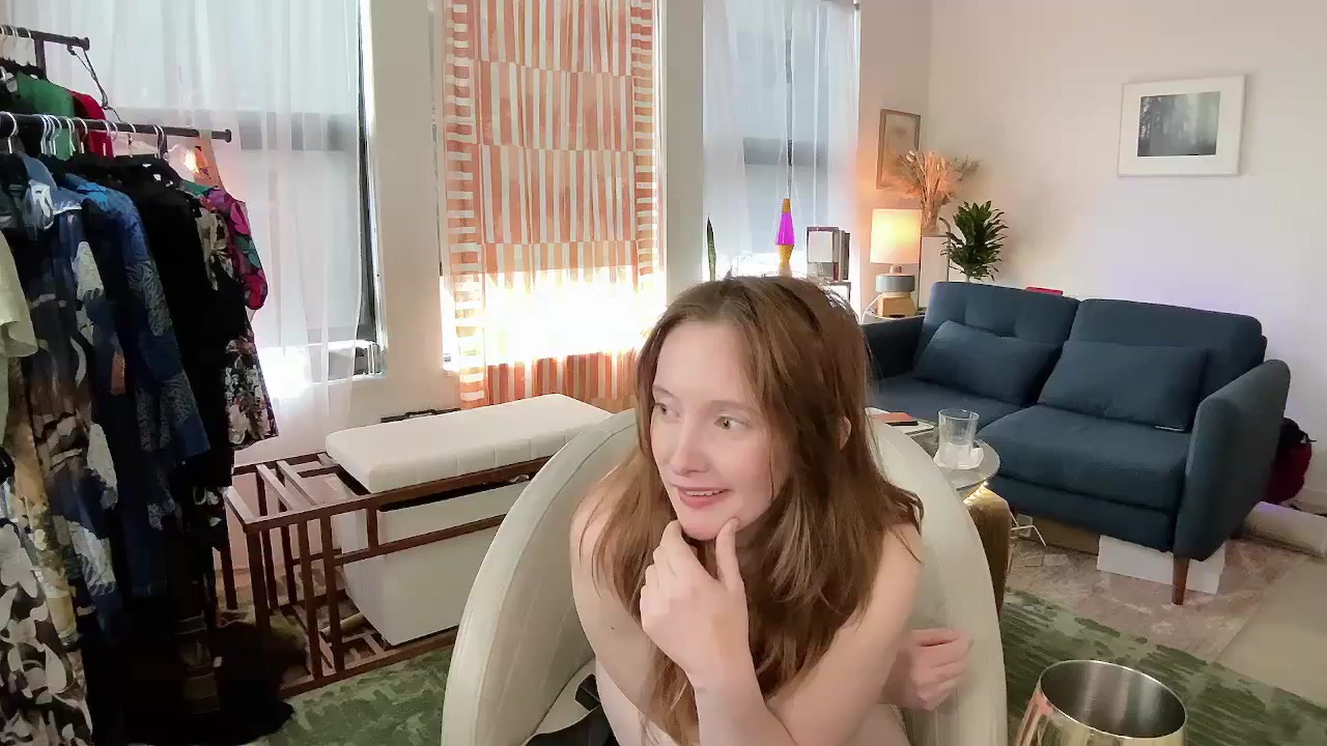 Gallery image thumbnail from consideruby's myfreecams stream on, 01/28/2026, 20:22 image 12 of 20