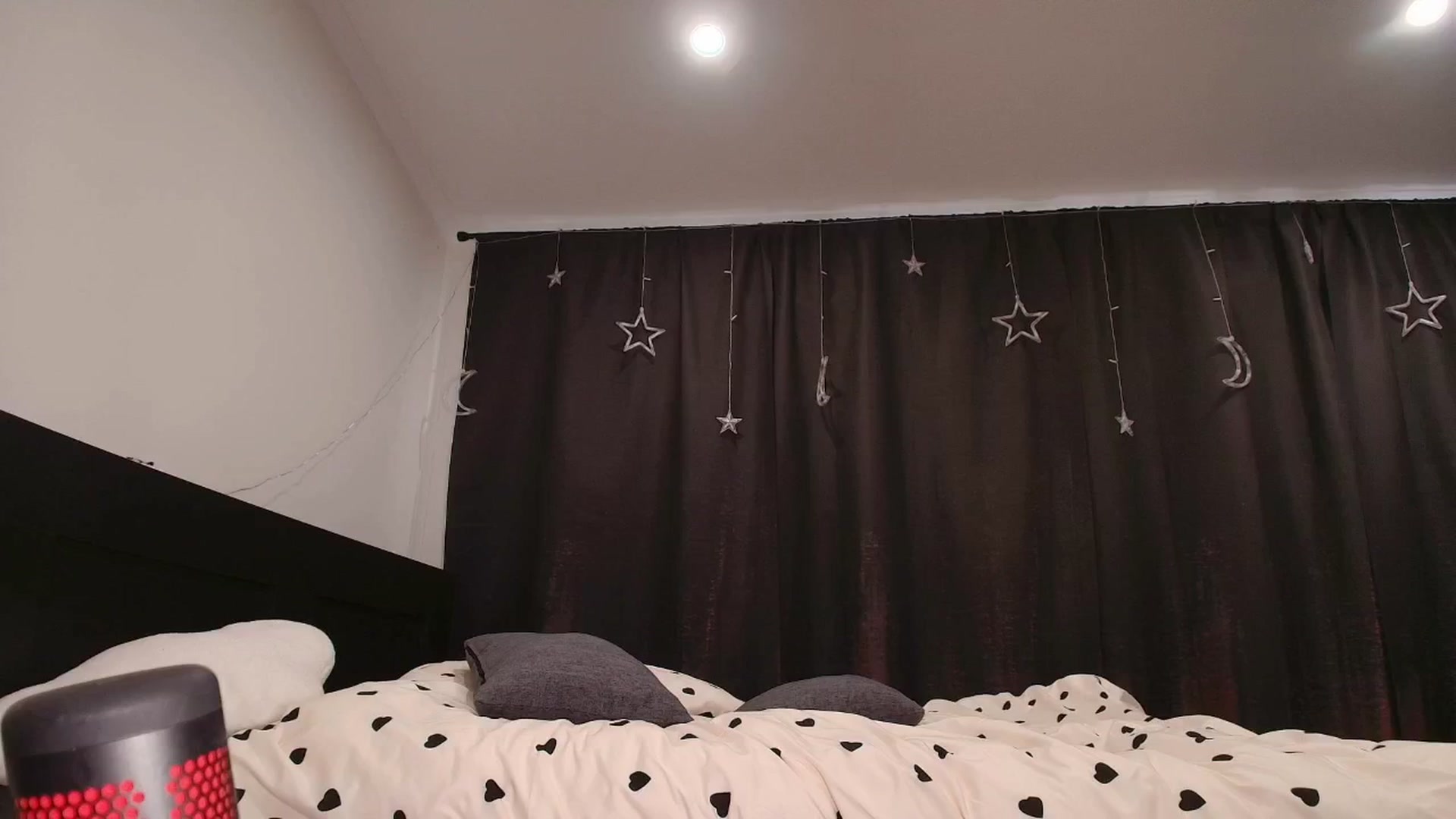 Gallery image thumbnail from cough's myfreecams stream on, 02/01/2026, 02:02 image 9 of 20