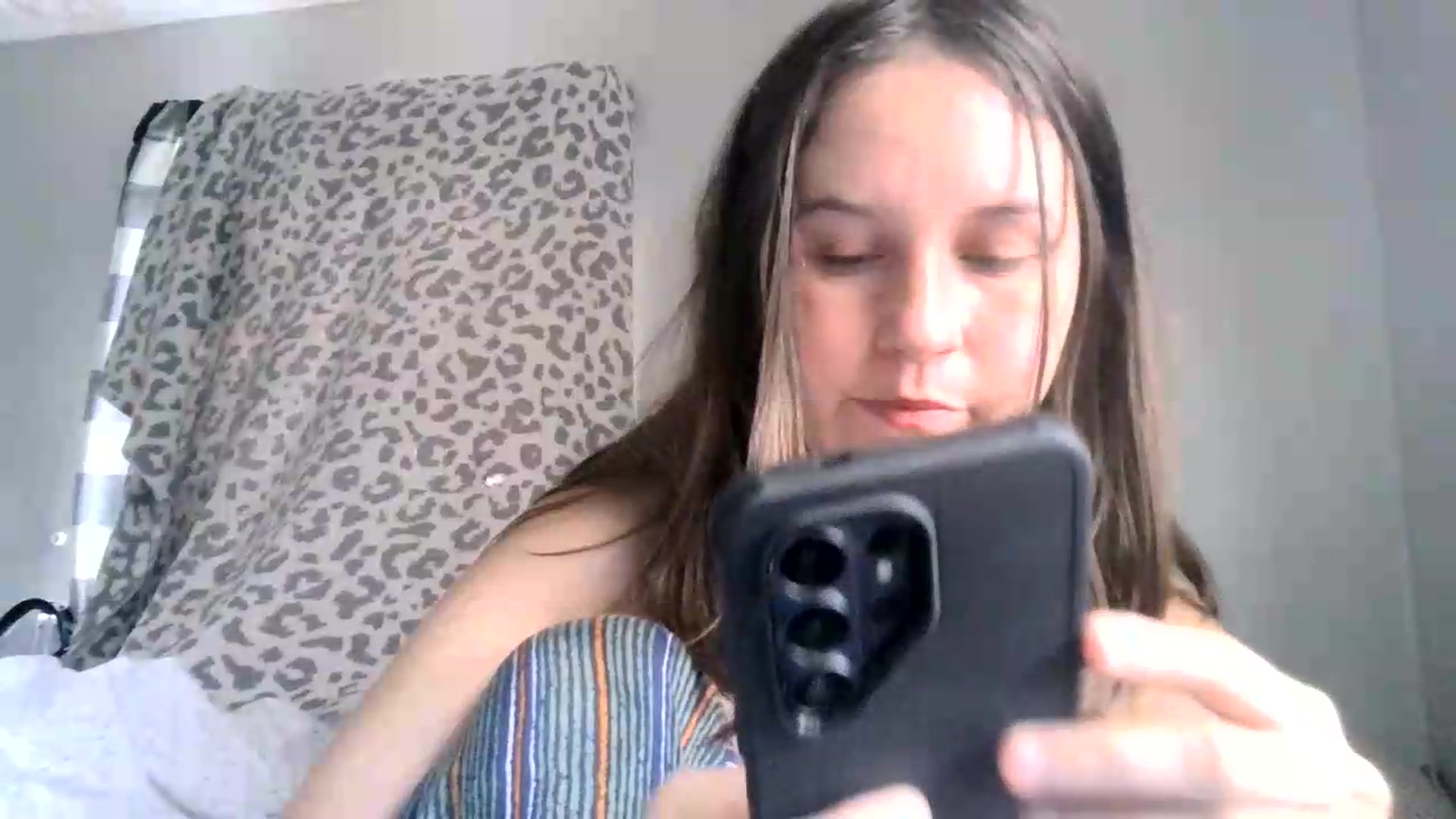 Gallery image thumbnail from countrygirlx's myfreecams stream on, 07/09/2026, 13:11 image 5 of 20