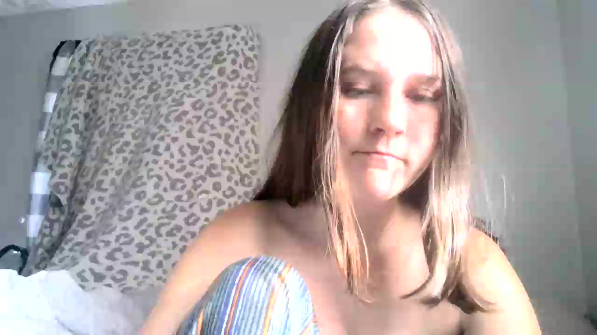 Gallery image thumbnail from countrygirlx's myfreecams stream on, 07/09/2026, 13:11 image 1 of 20