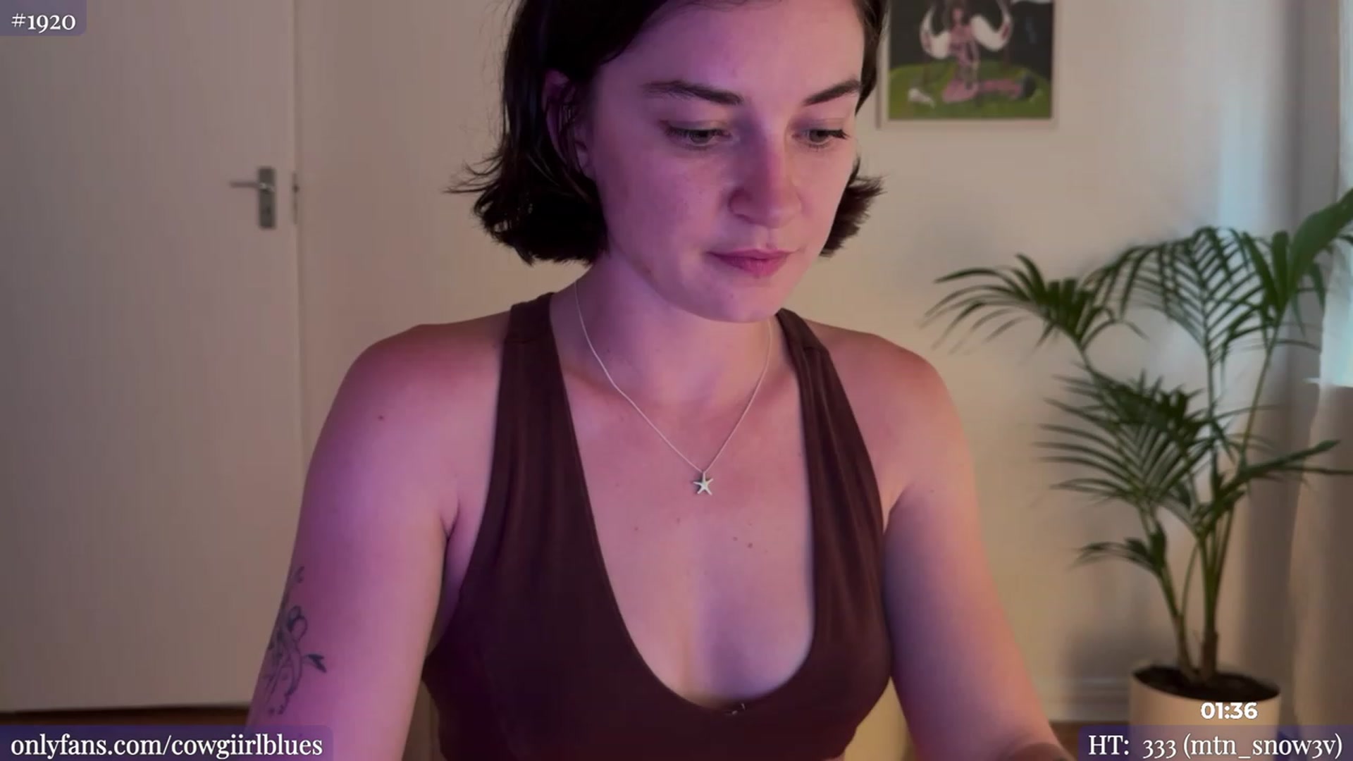 Gallery image thumbnail from cowgirlblues's myfreecams stream on, 01/08/2024, 03:56 image 9 of 20