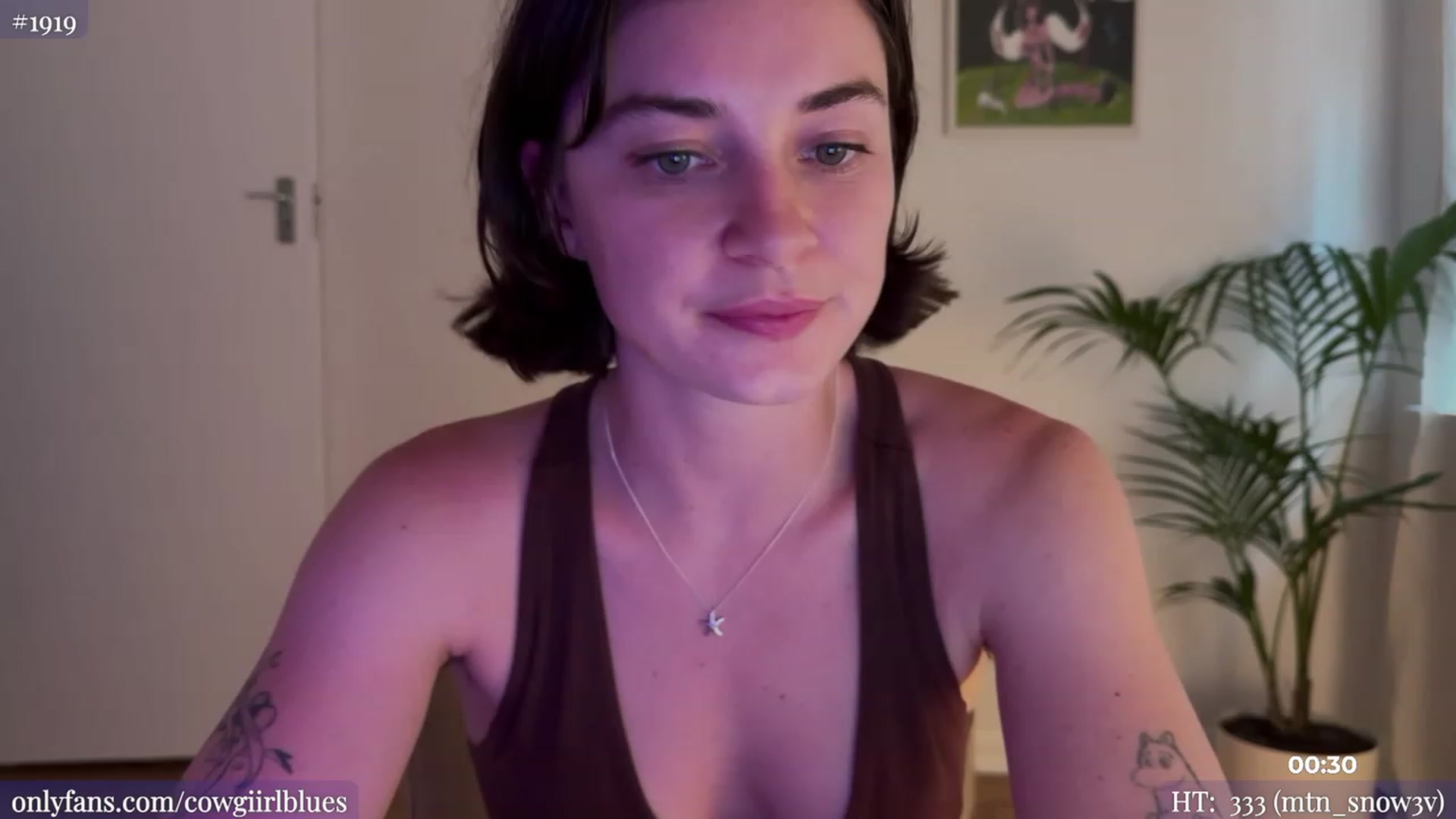 Gallery image thumbnail from cowgirlblues's myfreecams stream on, 01/08/2024, 03:56 image 10 of 20