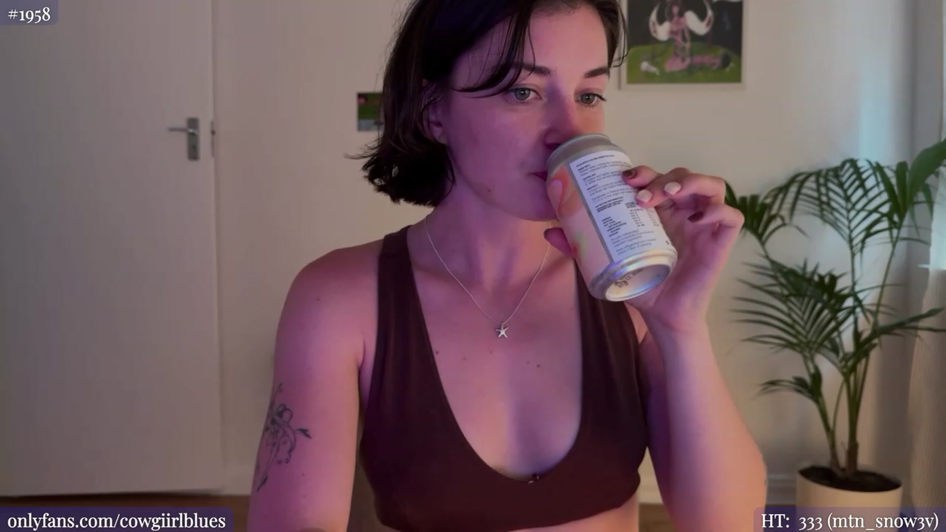 Gallery image thumbnail from cowgirlblues's myfreecams stream on, 01/08/2024, 03:56 image 3 of 20