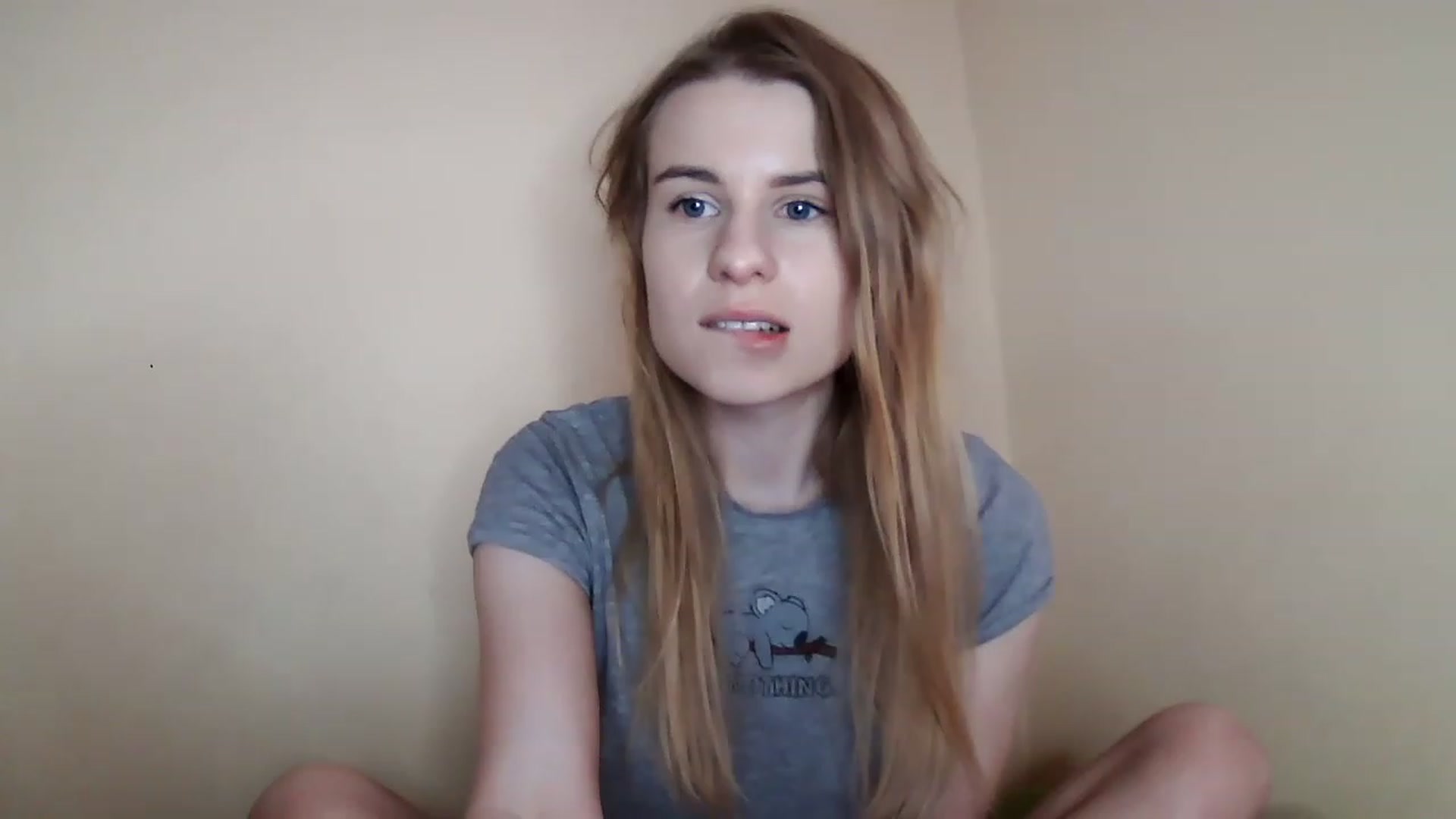 Gallery image thumbnail from craazy_bunny's myfreecams stream on, 12/16/2022, 13:10 image 19 of 20