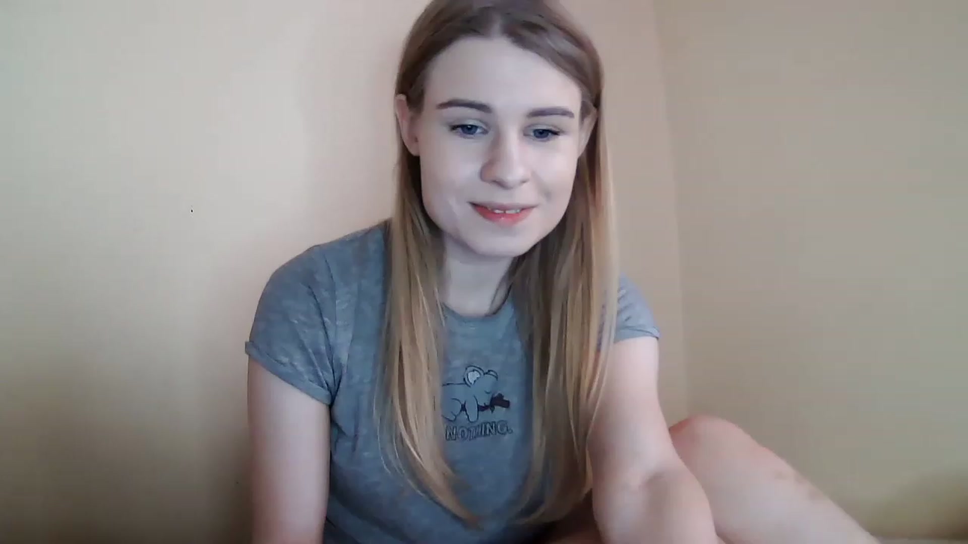 Gallery image thumbnail from craazy_bunny's myfreecams stream on, 12/17/2022, 12:50 image 17 of 20