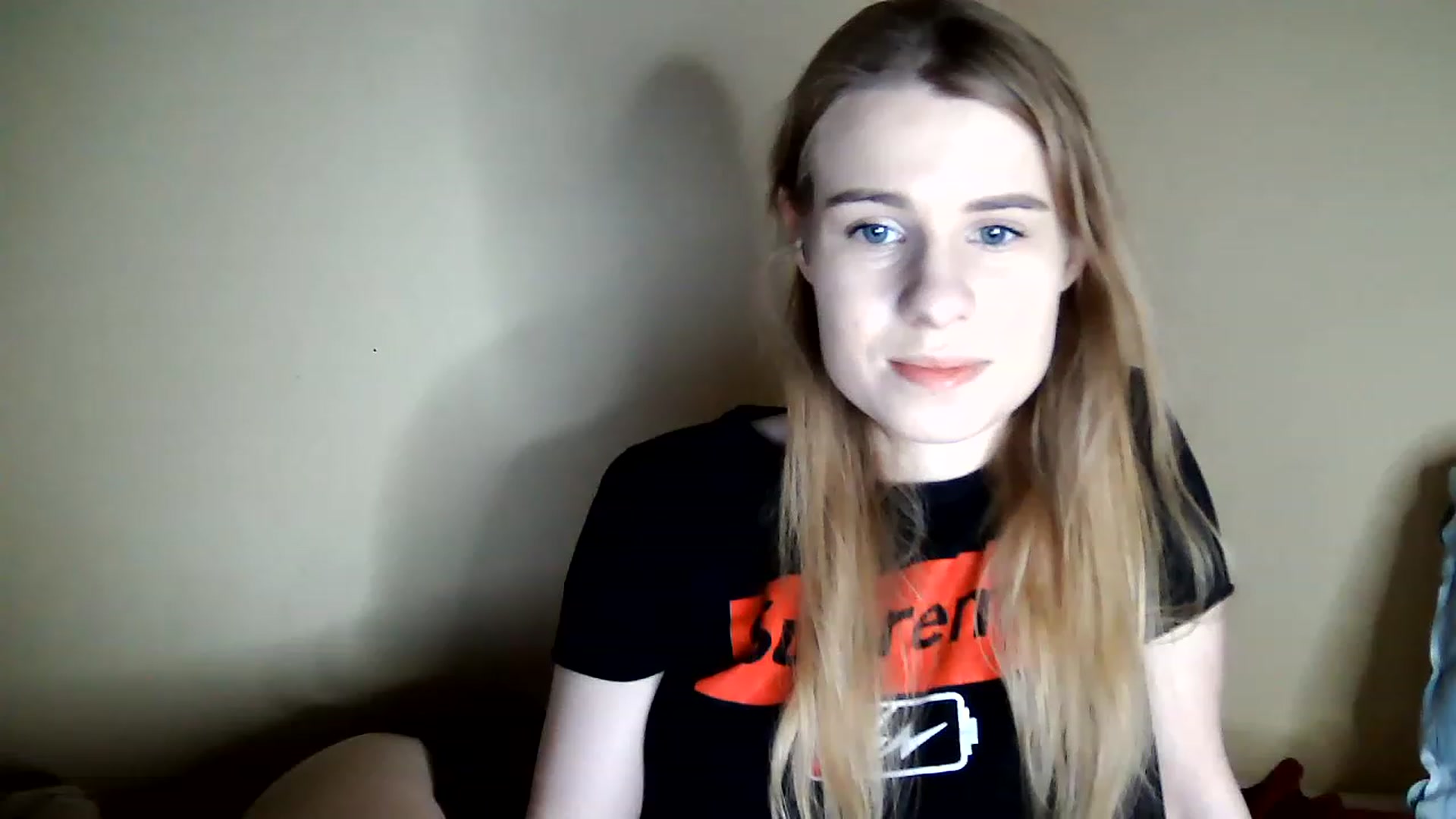 Gallery image thumbnail from craazy_bunny's myfreecams stream on, 12/18/2022, 15:09 image 3 of 20