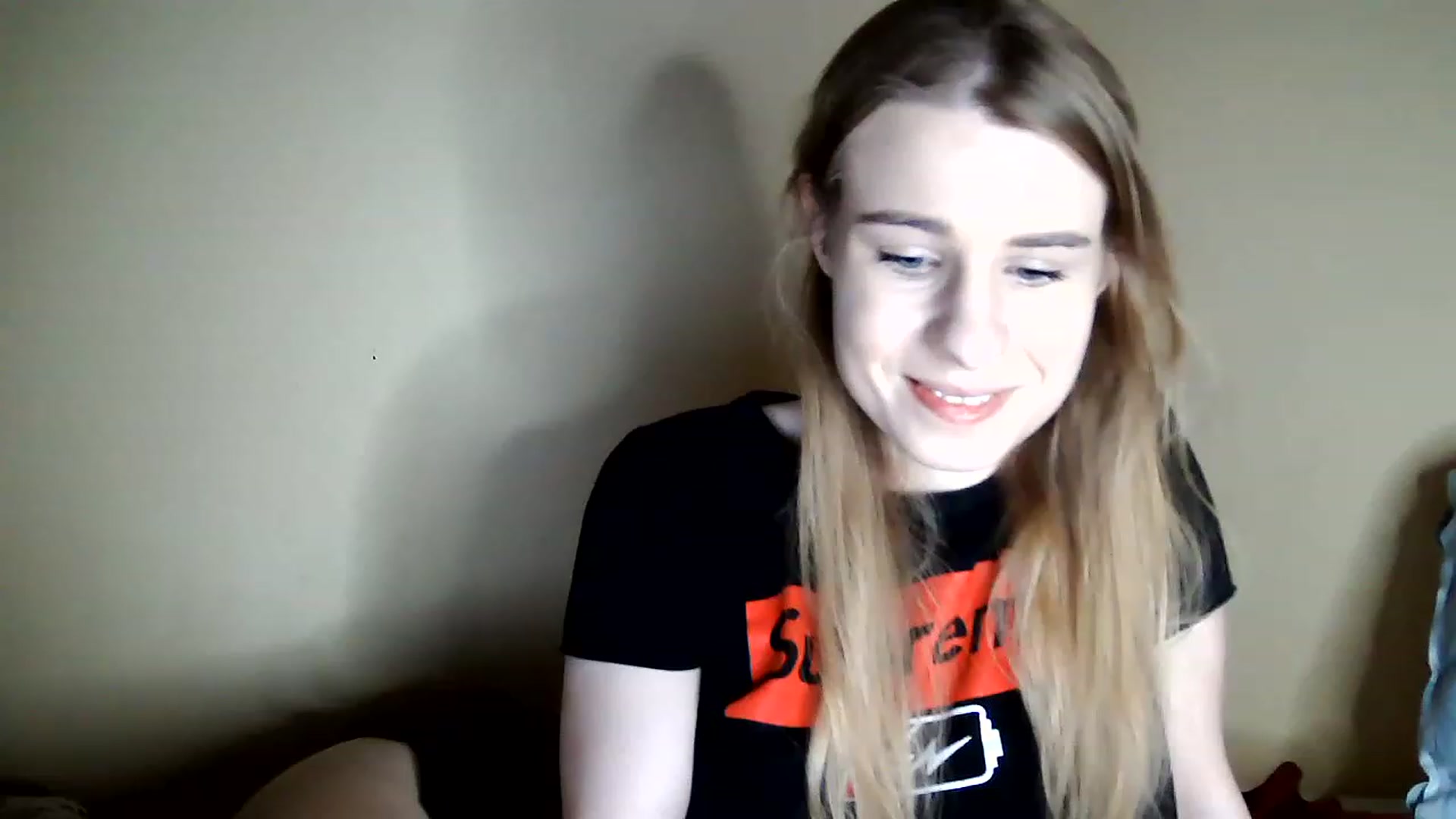 Gallery image thumbnail from craazy_bunny's myfreecams stream on, 12/18/2022, 15:09 image 2 of 20