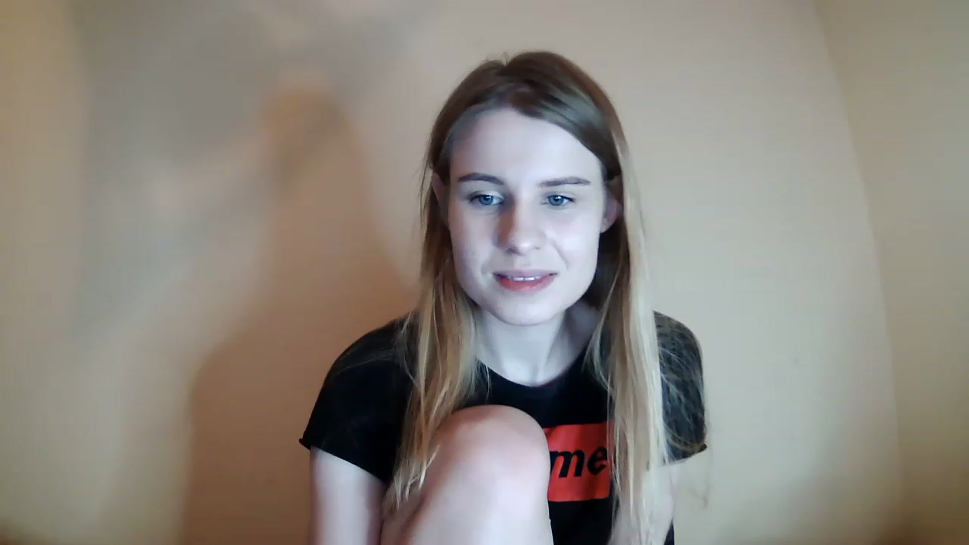 Gallery image thumbnail from craazy_bunny's myfreecams stream on, 12/23/2022, 16:16 image 2 of 20