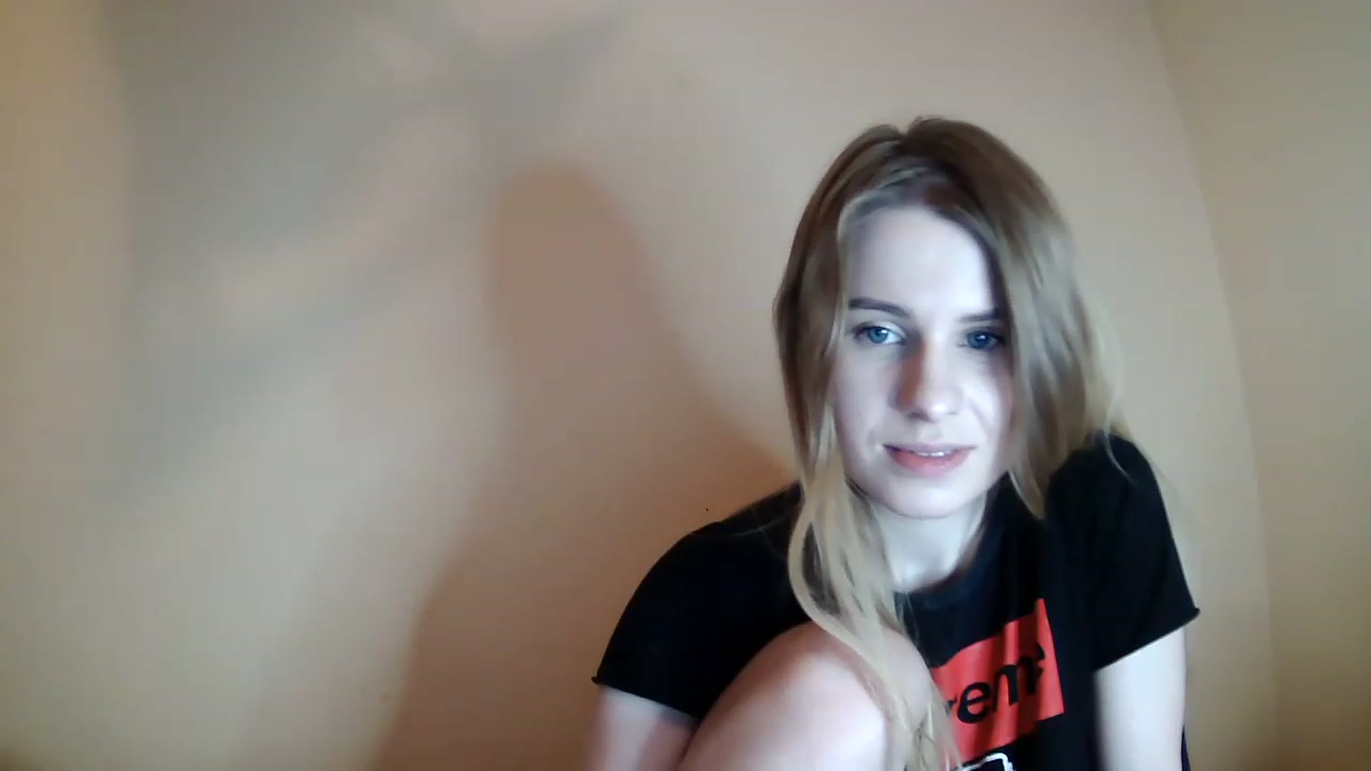 Gallery image thumbnail from craazy_bunny's myfreecams stream on, 12/23/2022, 16:16 image 13 of 20
