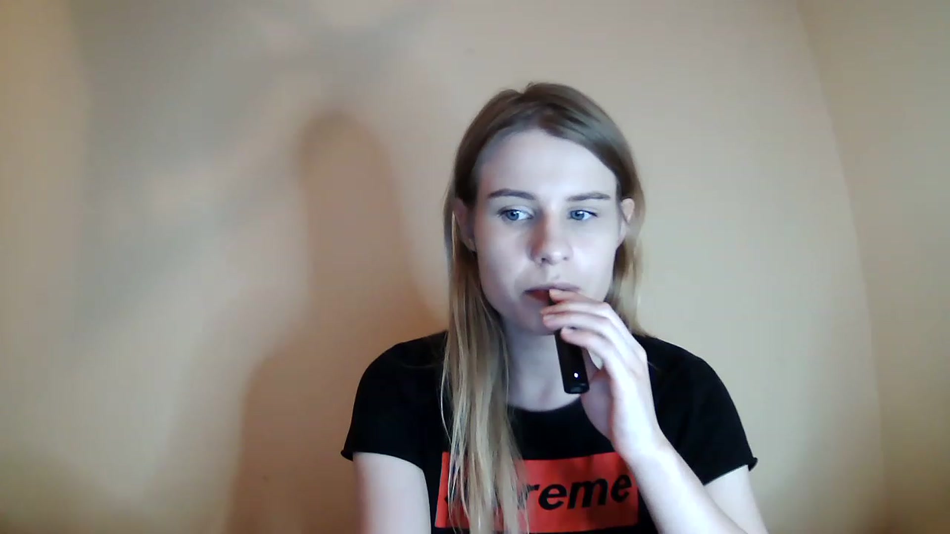 Gallery image thumbnail from craazy_bunny's myfreecams stream on, 12/23/2022, 16:16 image 18 of 20